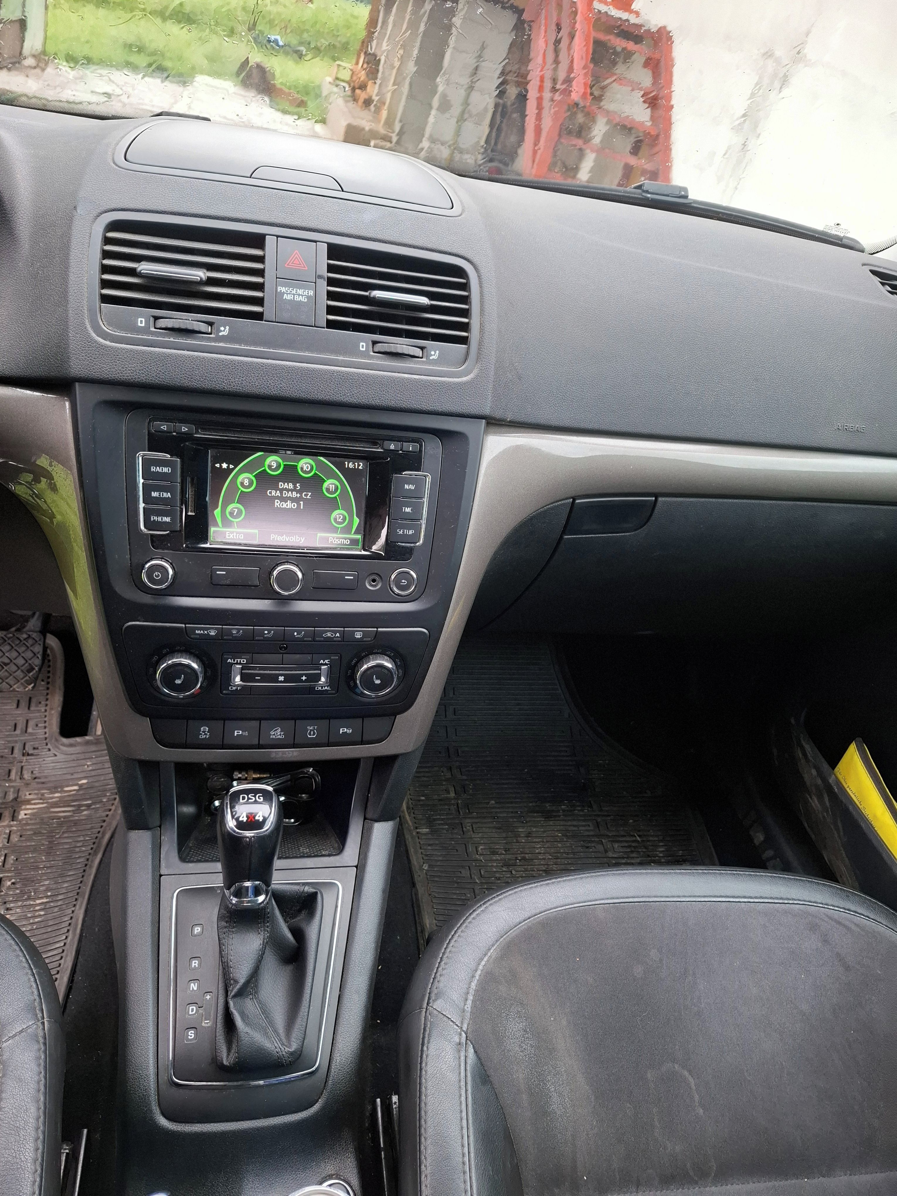 Škoda Yeti, 2.0 tdi, 103 kw, 4x4 DSG - fotka 5