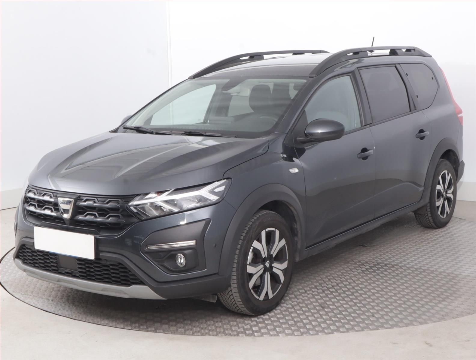 Dacia Jogger, 1.0 TCe, Expression, 7 míst - fotka 2