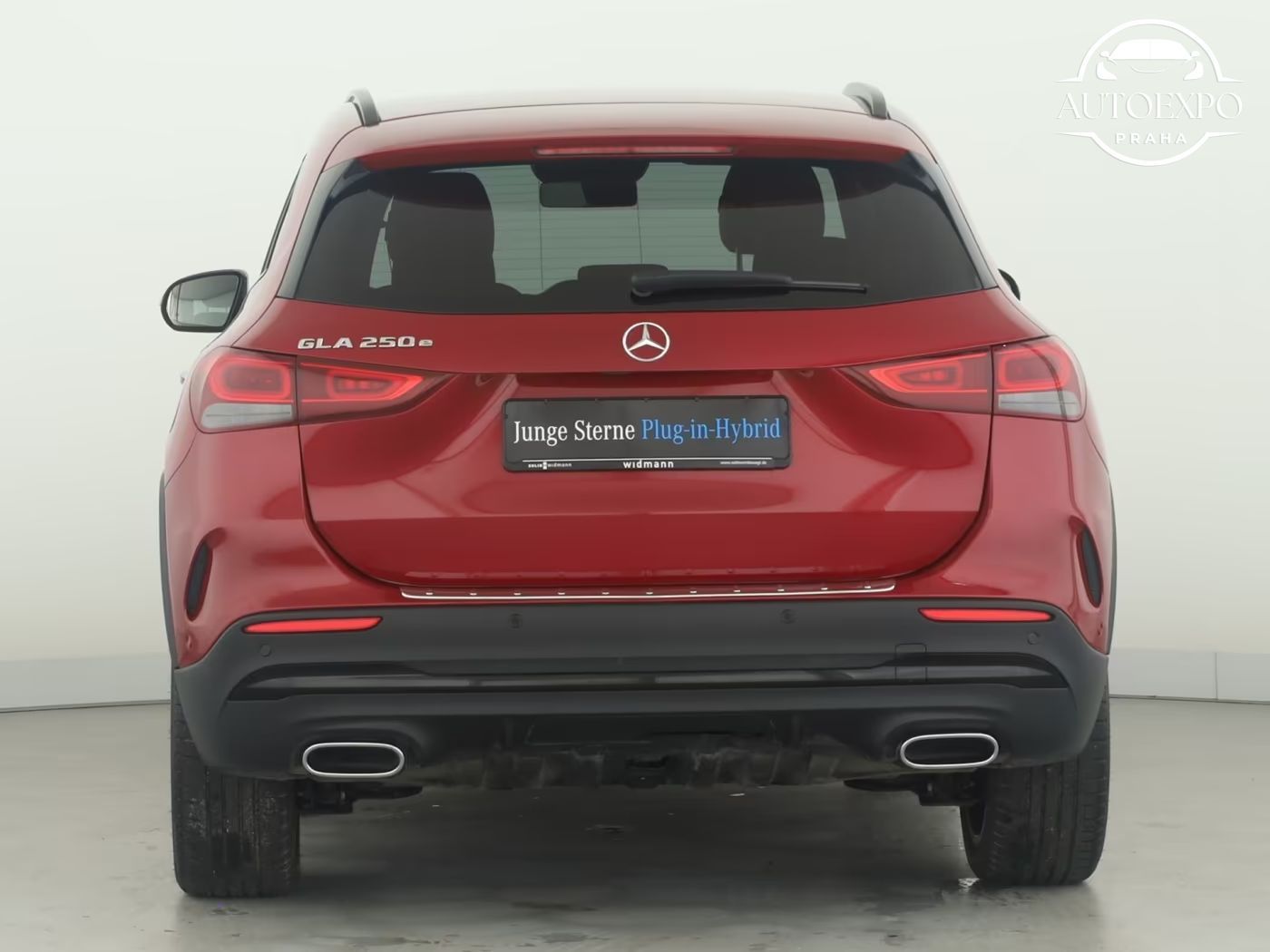 Mercedes-Benz GLA, 250e  AMG-Line* - fotka 4