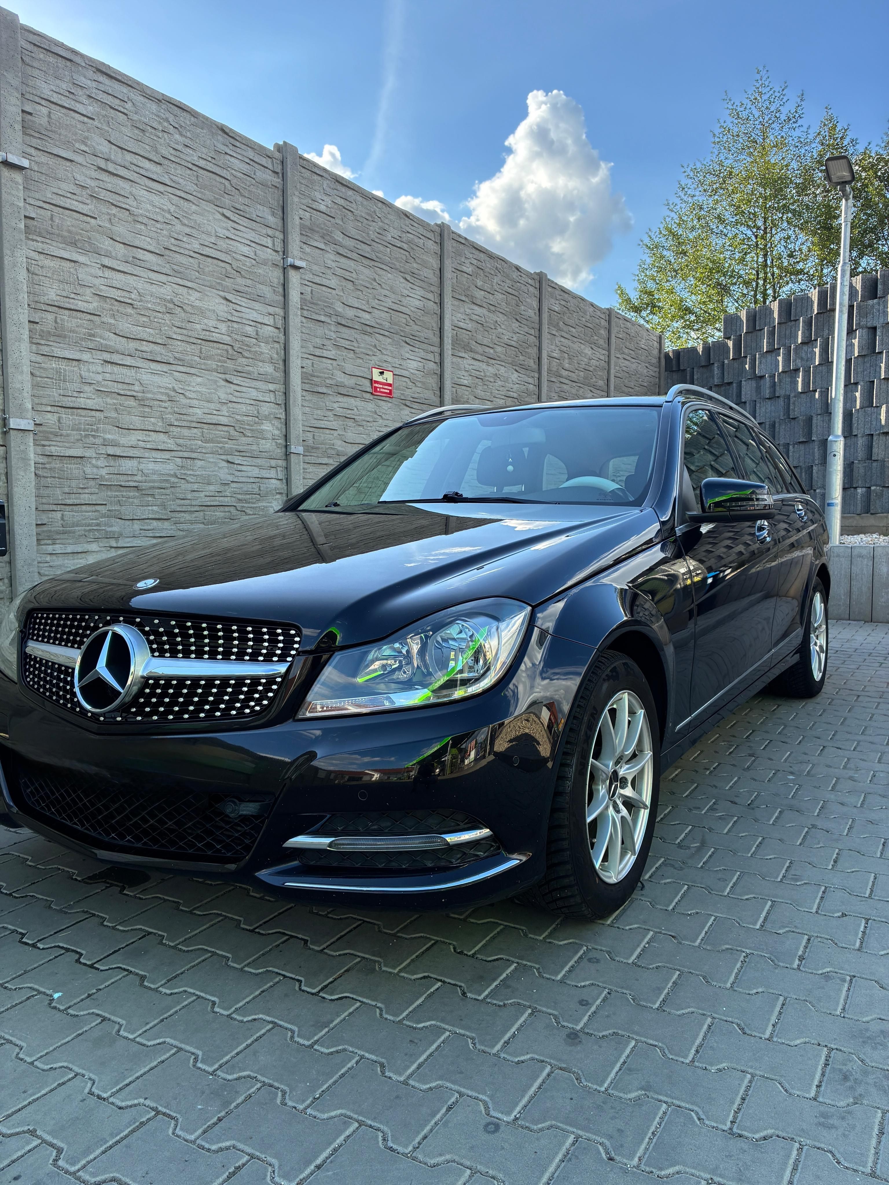 Mercedes-Benz Třídy C, 200 CDI - fotka 3