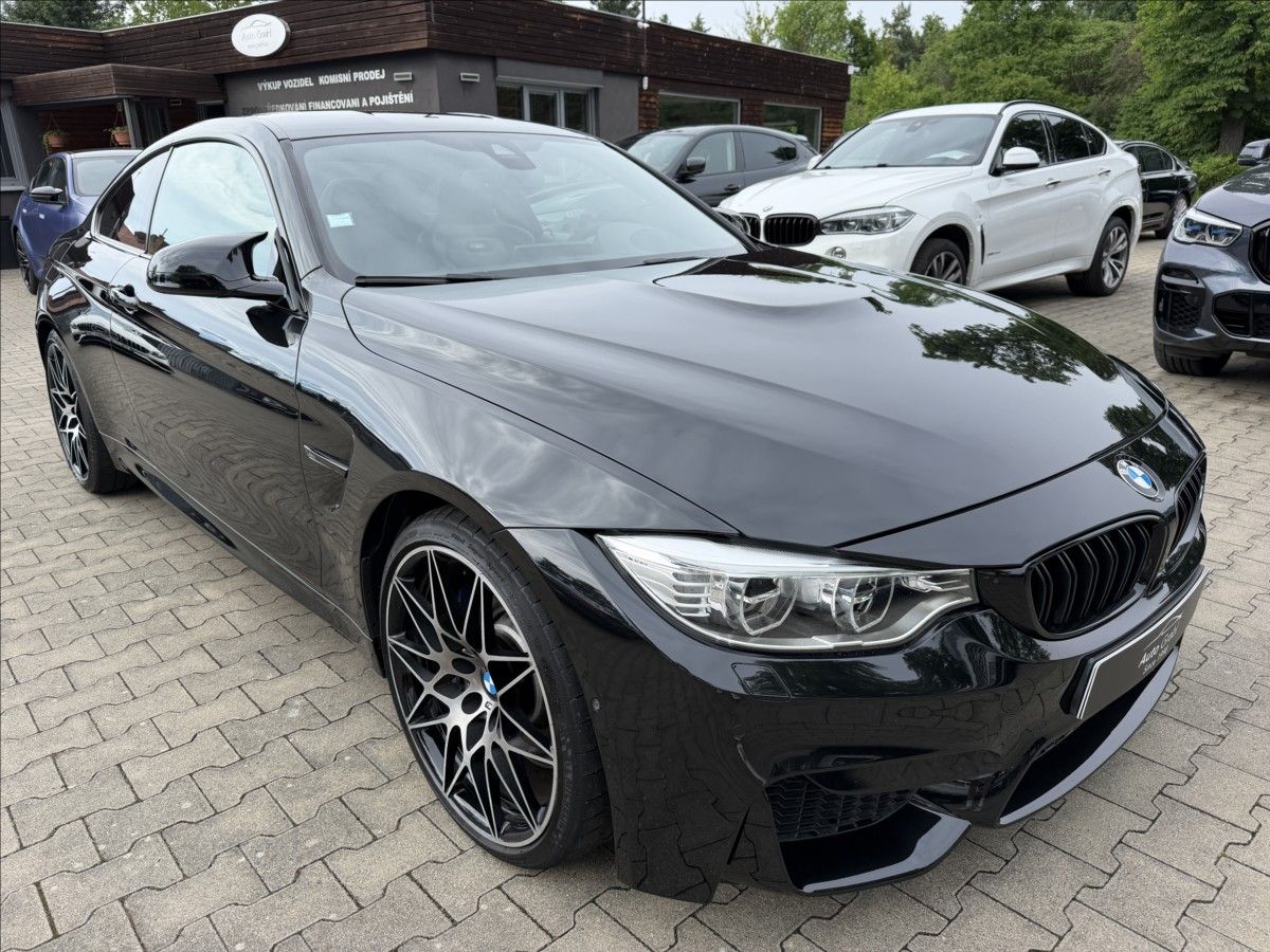 BMW M4, Competition