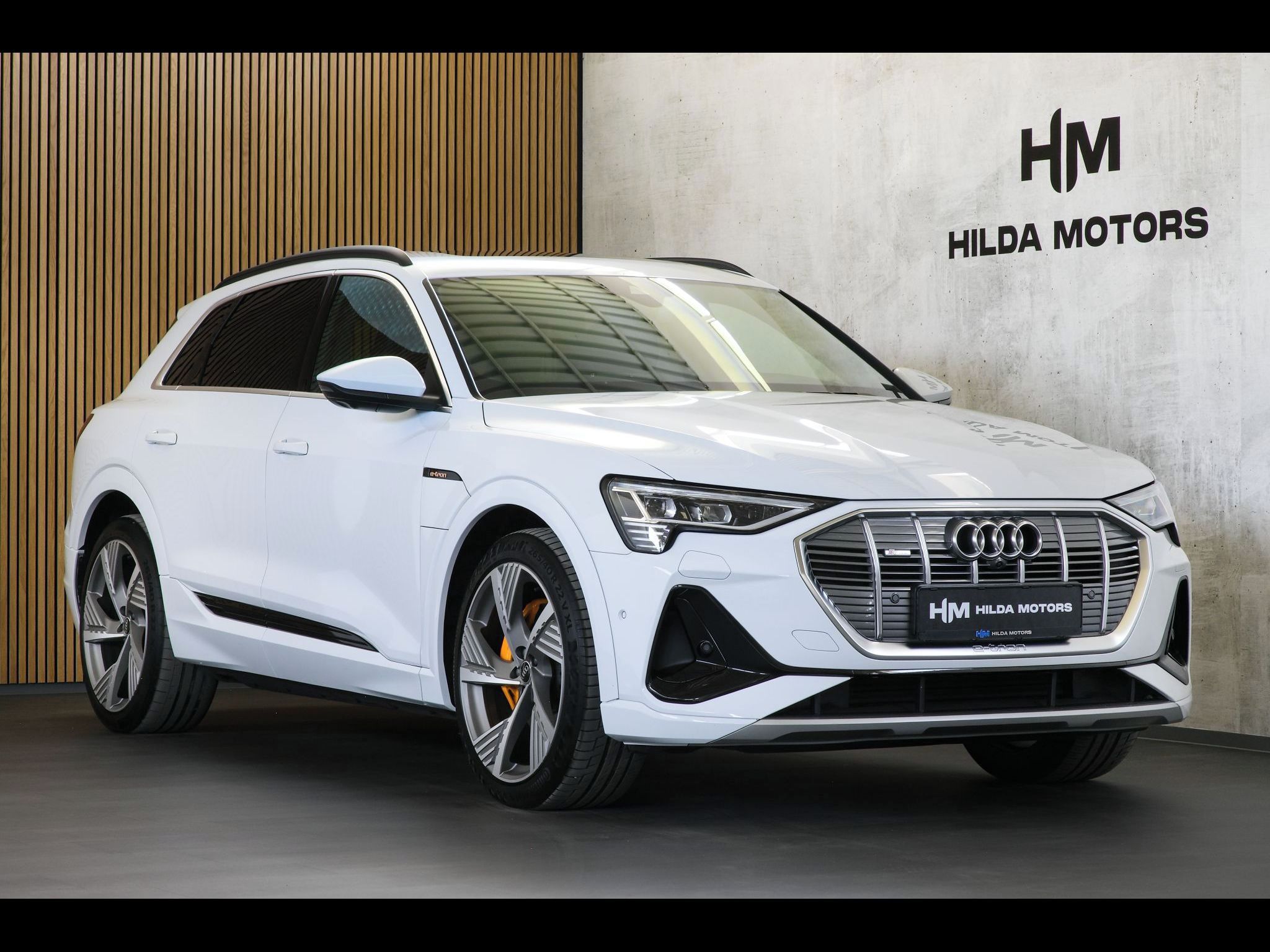 Audi e-tron, 55 300kW Sline B&O Pano ZÁRUKA