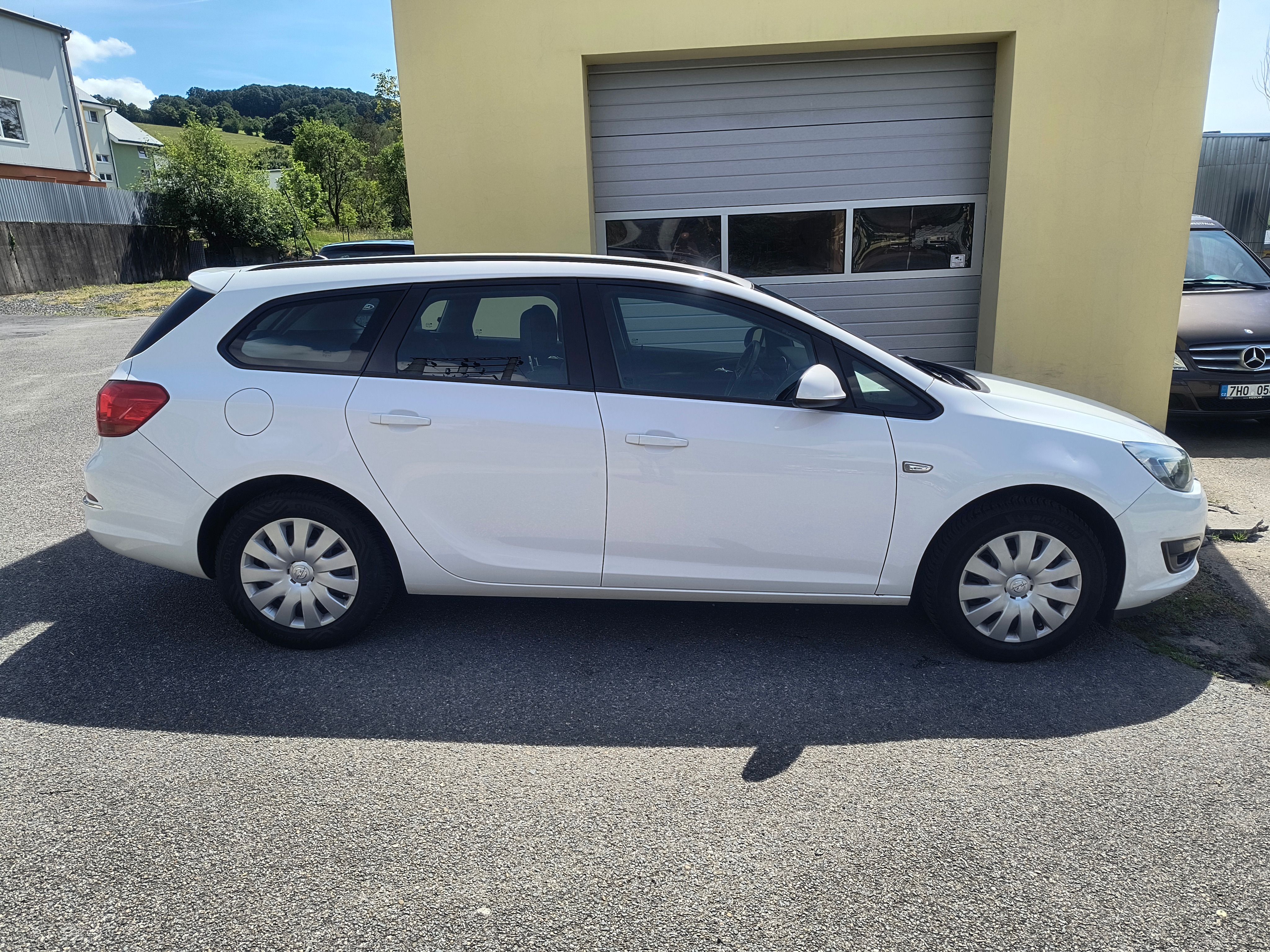 Opel Astra, 1.6 88KW/AC/PDC/TEMPOMAT/DO/PC - fotka 6