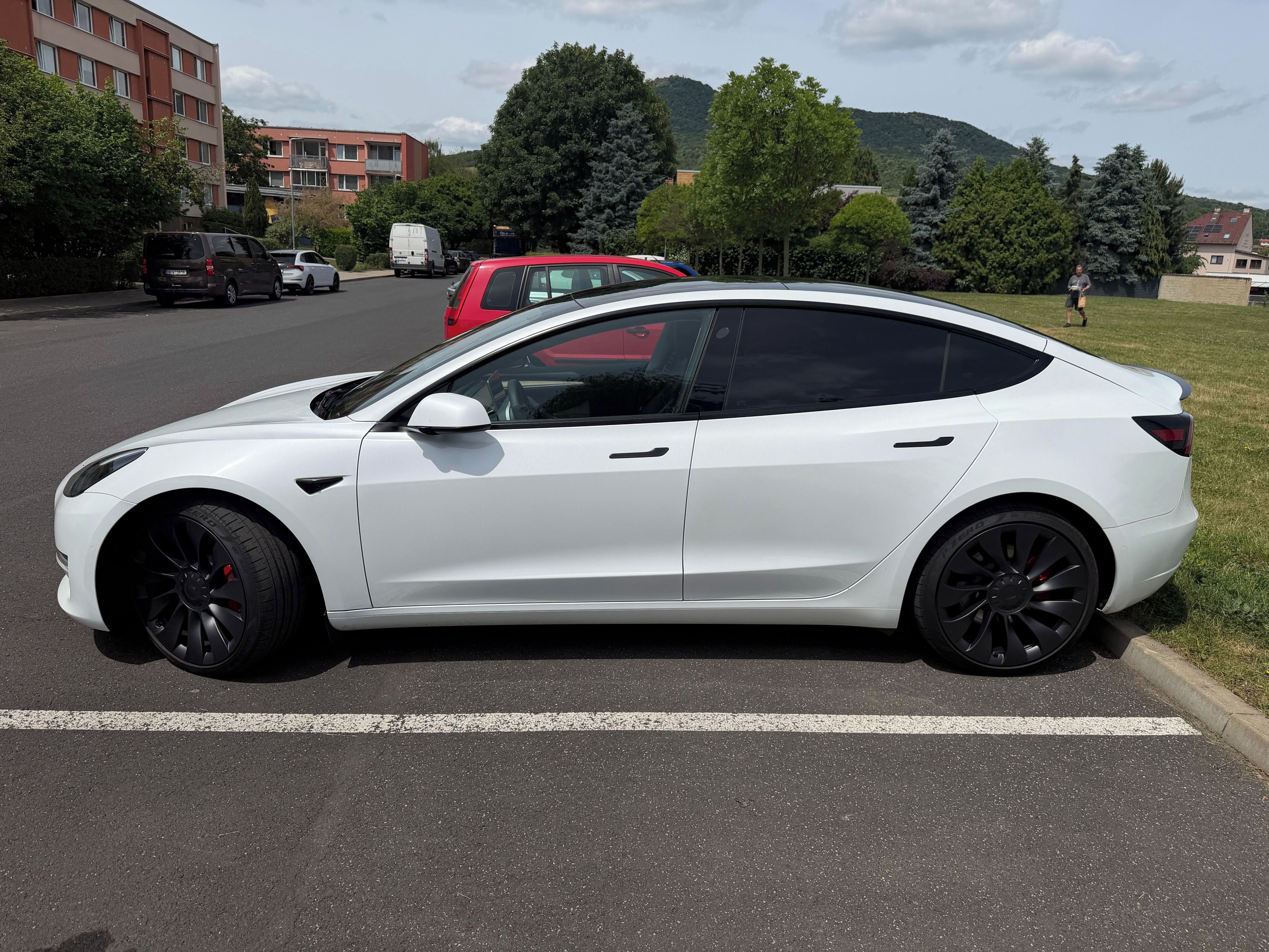 Tesla Model 3, Performance AWD (SoH) 100 % - fotka 2