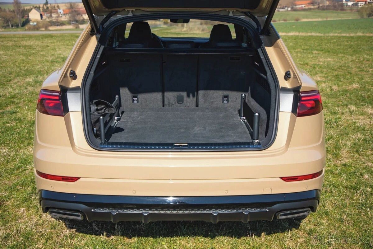 Audi Q8, 50 TDI quattro 210 kW NOVÉ - fotka 5