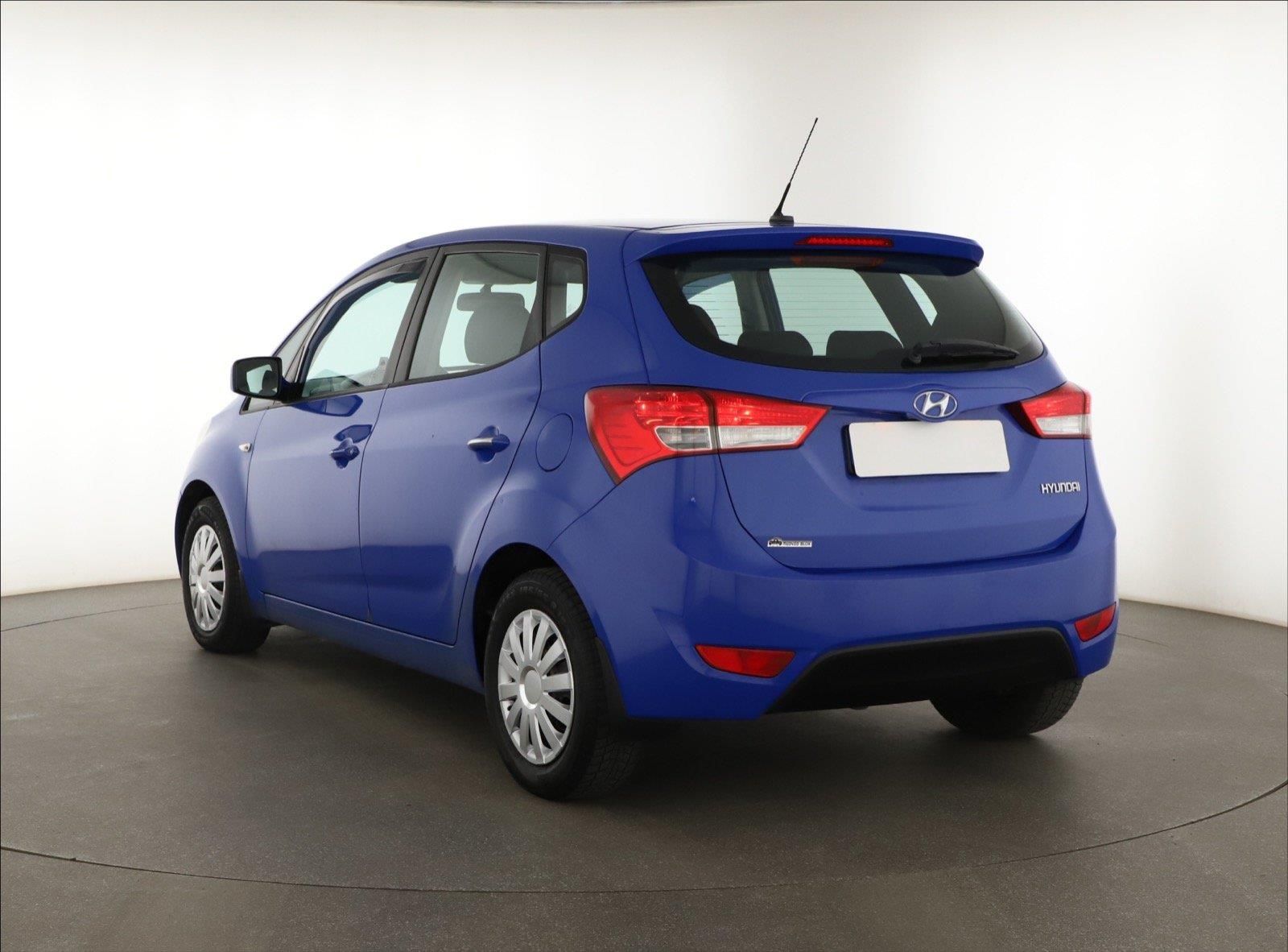 Hyundai ix20, 1.4 CRDi, po STK - fotka 4