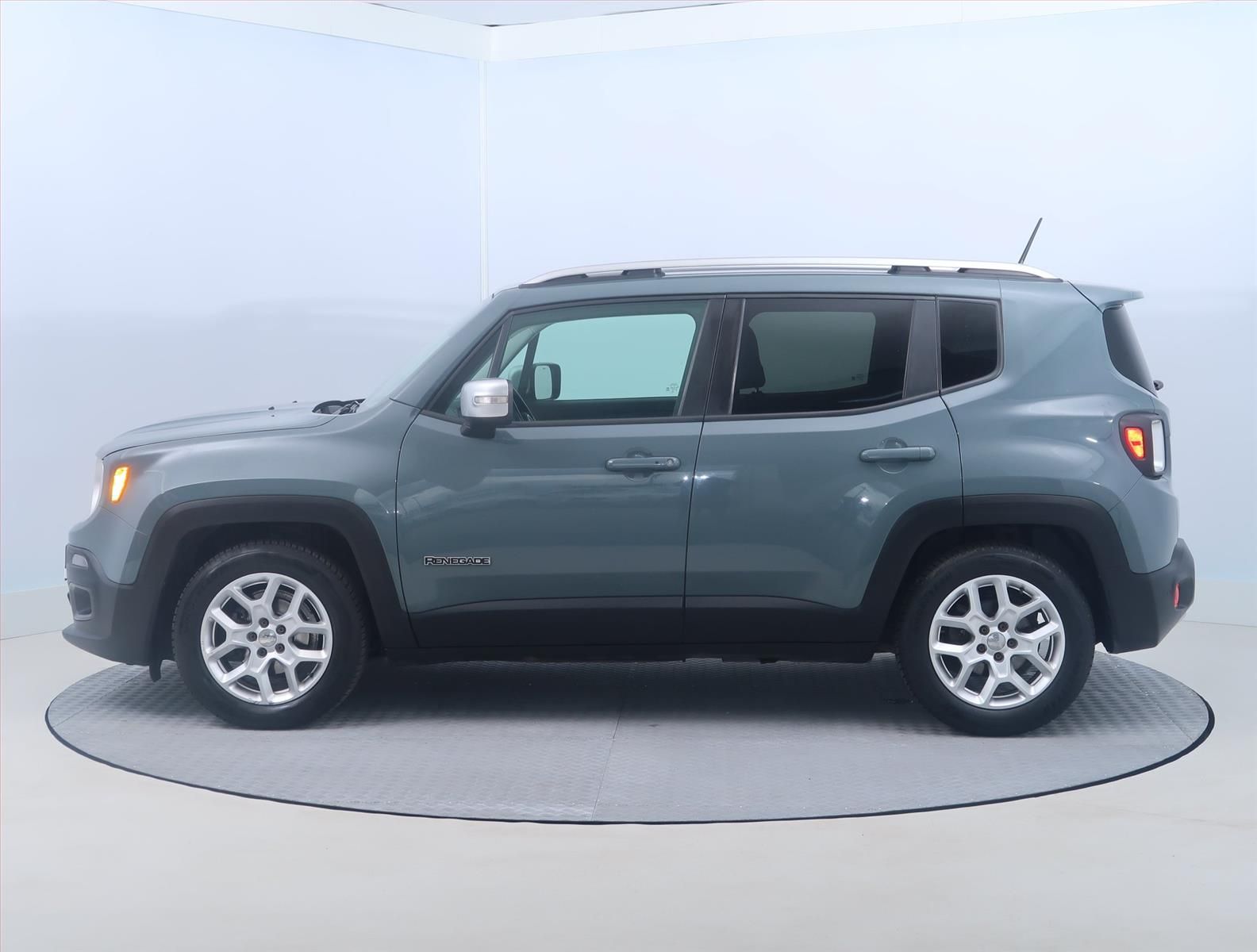 Jeep Renegade, 1.4 MultiAir, Serv.kniha, Navi - fotka 3