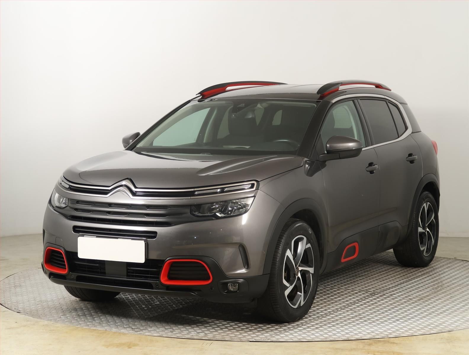 Citroën C5 Aircross, PureTech 130, ČR,1.maj - fotka 2
