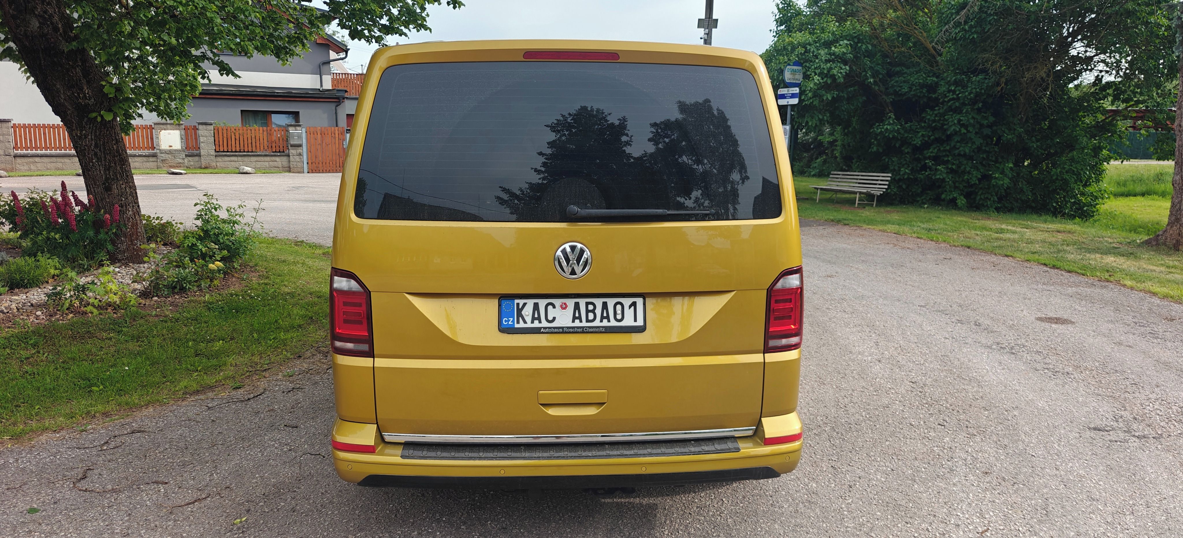 Volkswagen Multivan, 4x4 TOP STAV A VÝBAVA - fotka 4