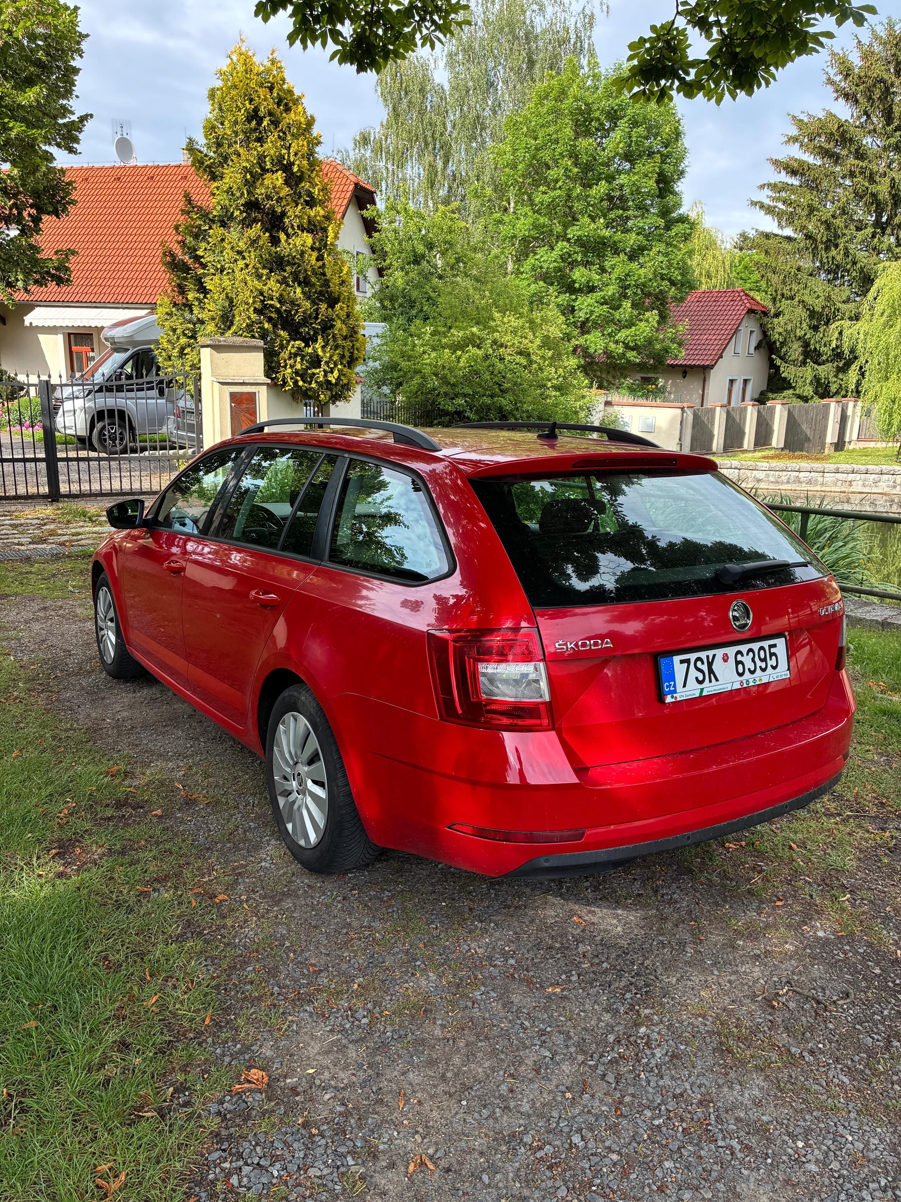 Škoda Octavia - fotka 3