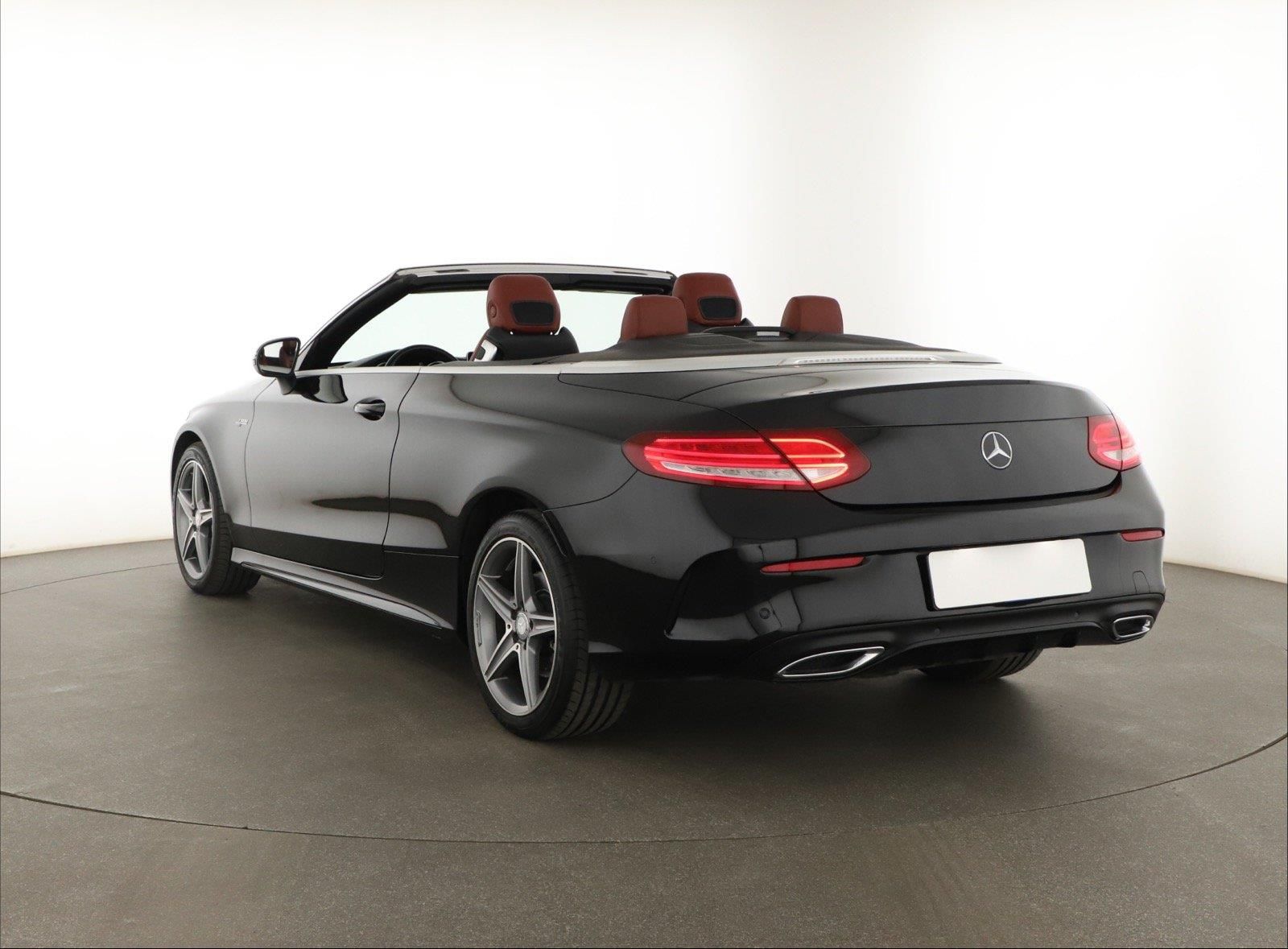 Mercedes-Benz Třídy C, 220 d 4MATIC, 4X4, Automat - fotka 4