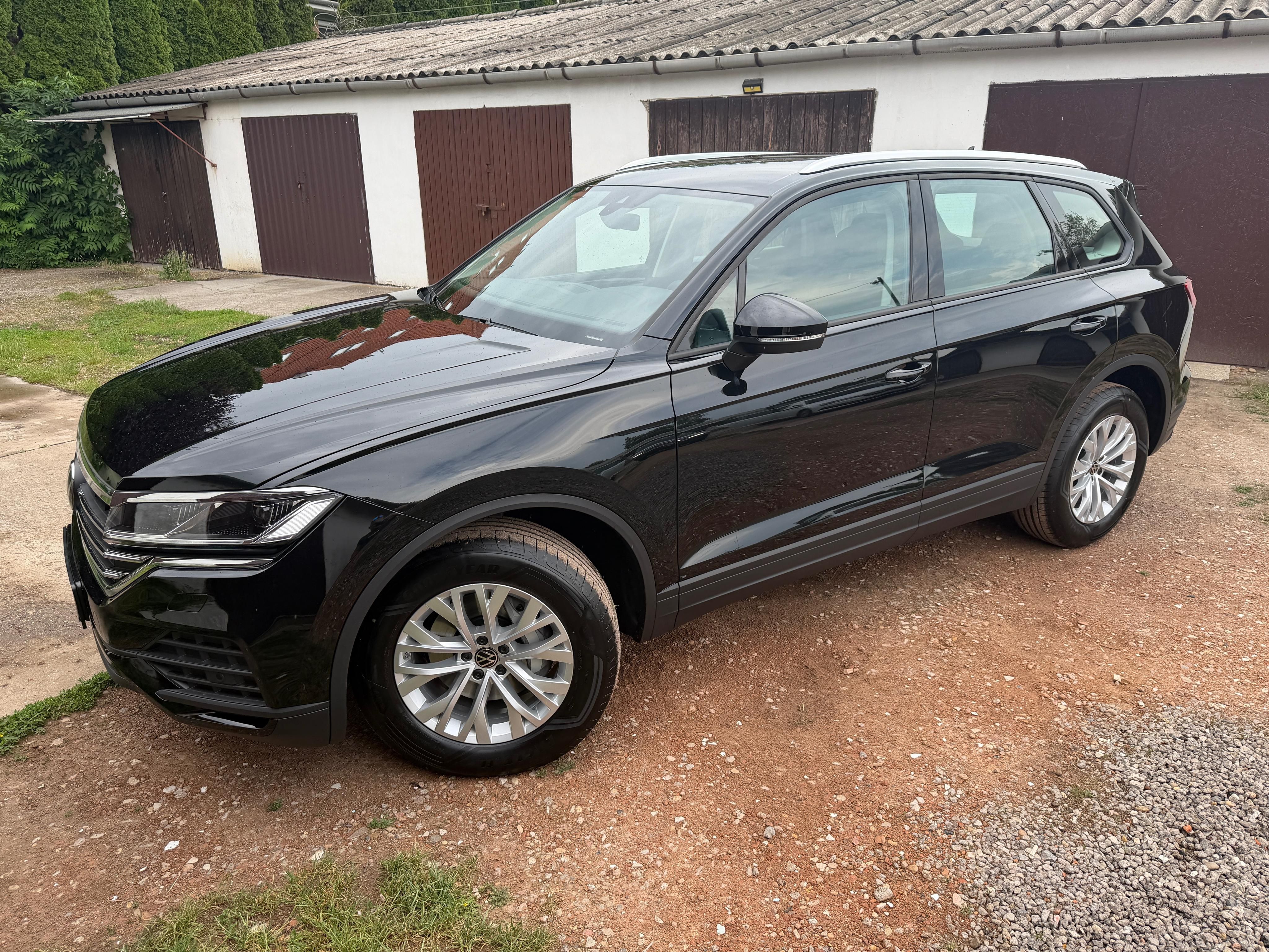 Volkswagen Touareg, VW Touareg 3,0 TDI LIMITED - fotka 3