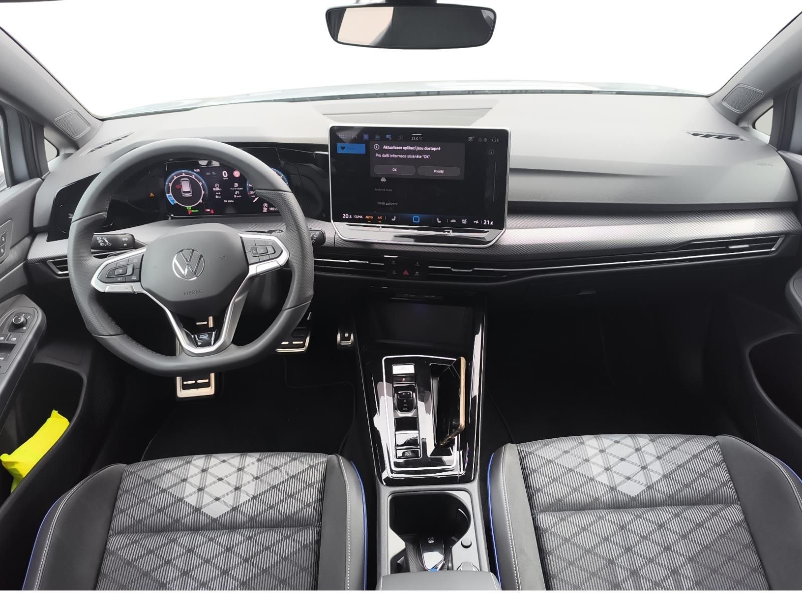 Volkswagen Golf, 1,5 eTSI 7DSG mHEV - fotka 6