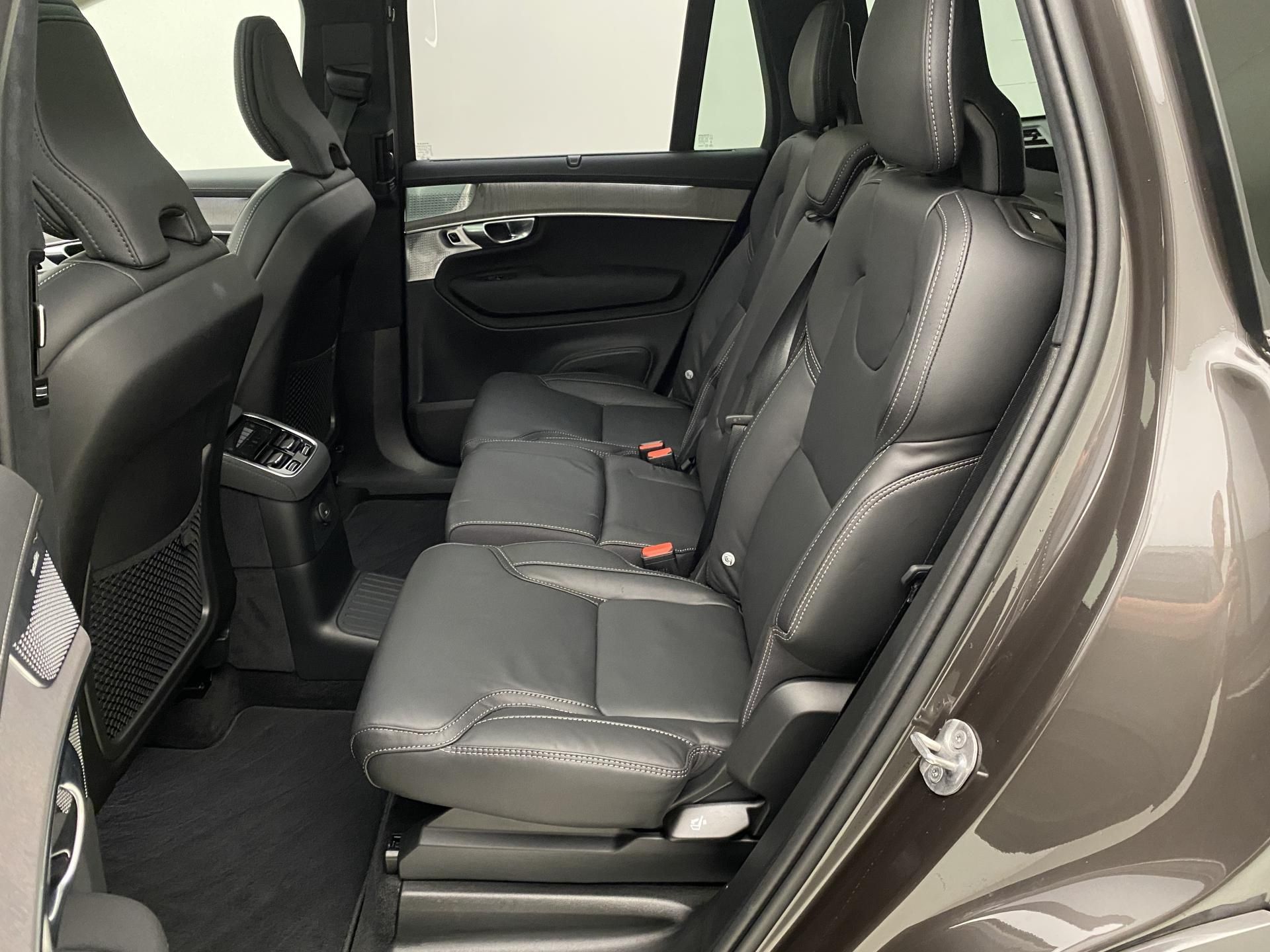 Volvo XC90, T8 AWD RECHARGE ULTRA 7míst - fotka 5