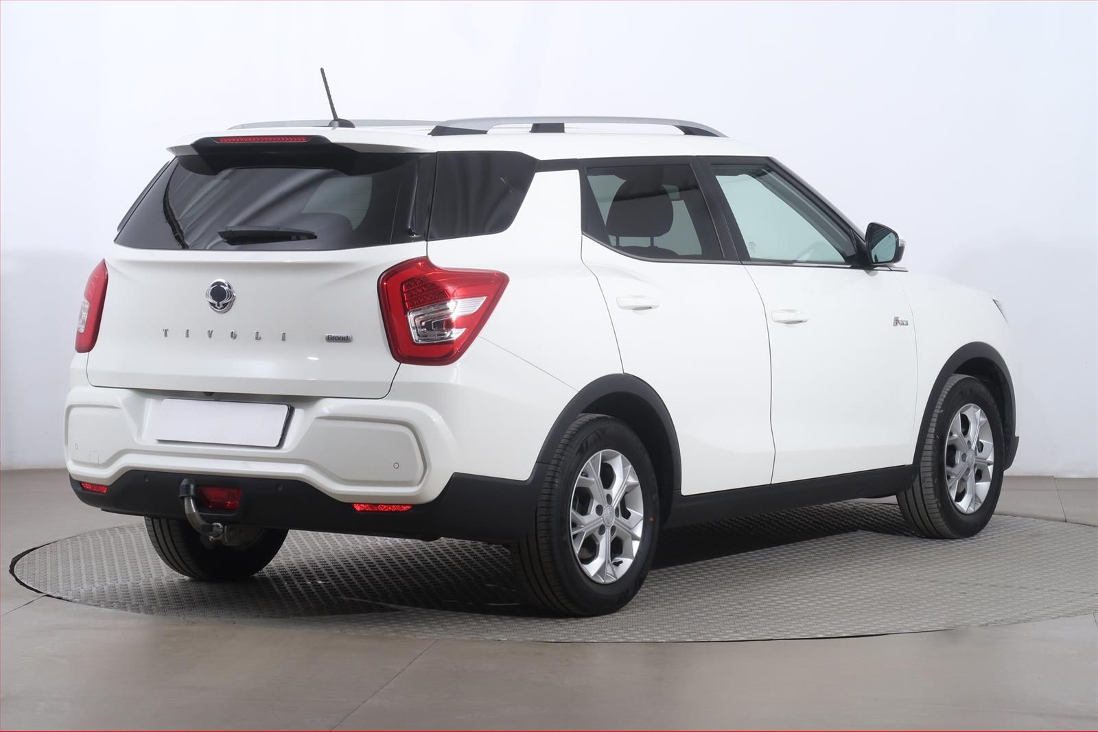 SsangYong Tivoli, 1.5 T-GDI, Automat, Serv.kniha - fotka 5