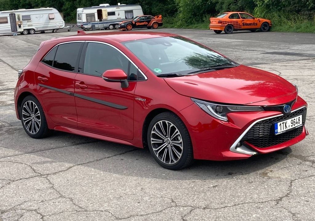 Toyota Corolla, Executive 1,8 HBD - fotka 2