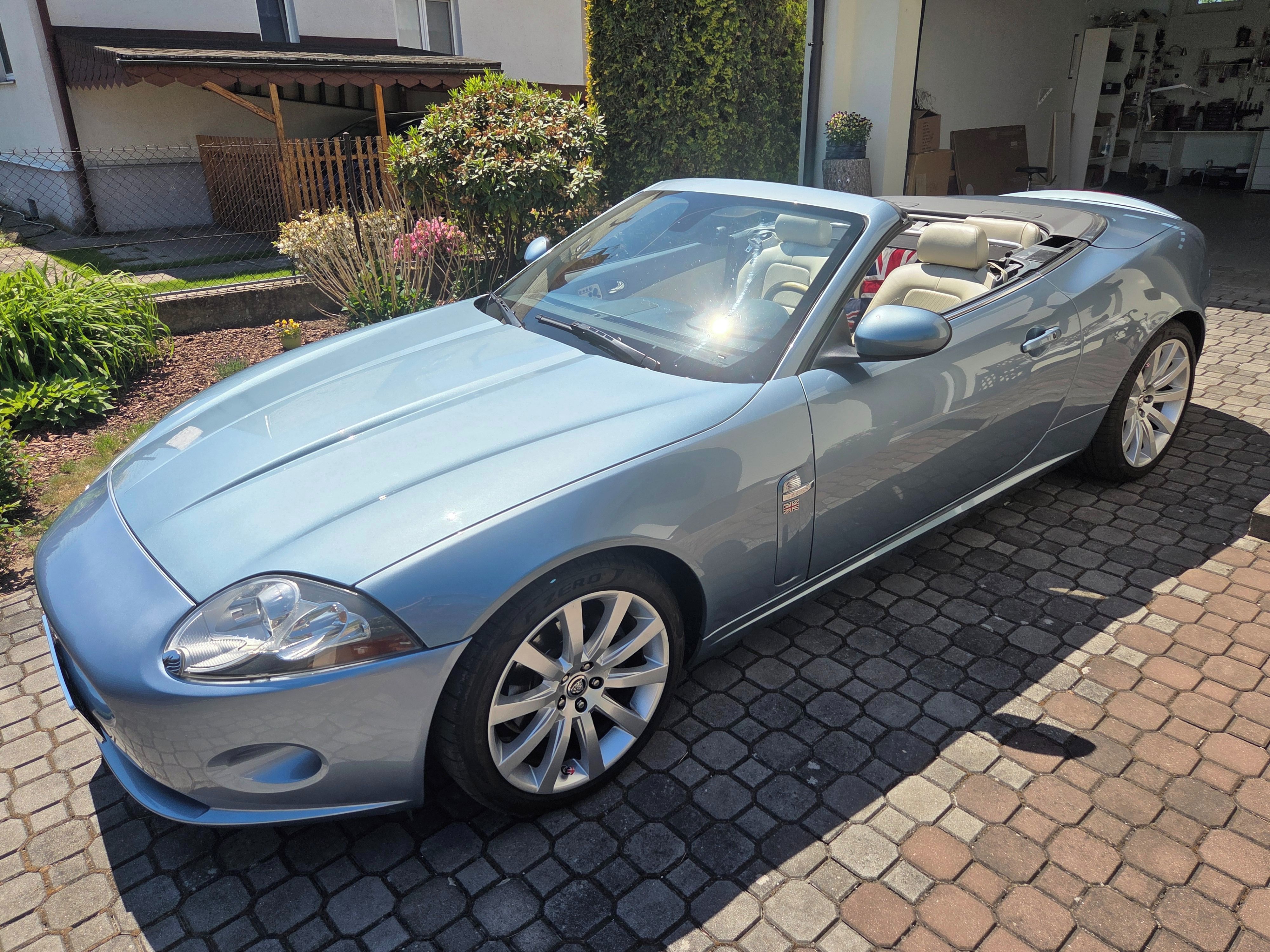 Jaguar XK8, convertible