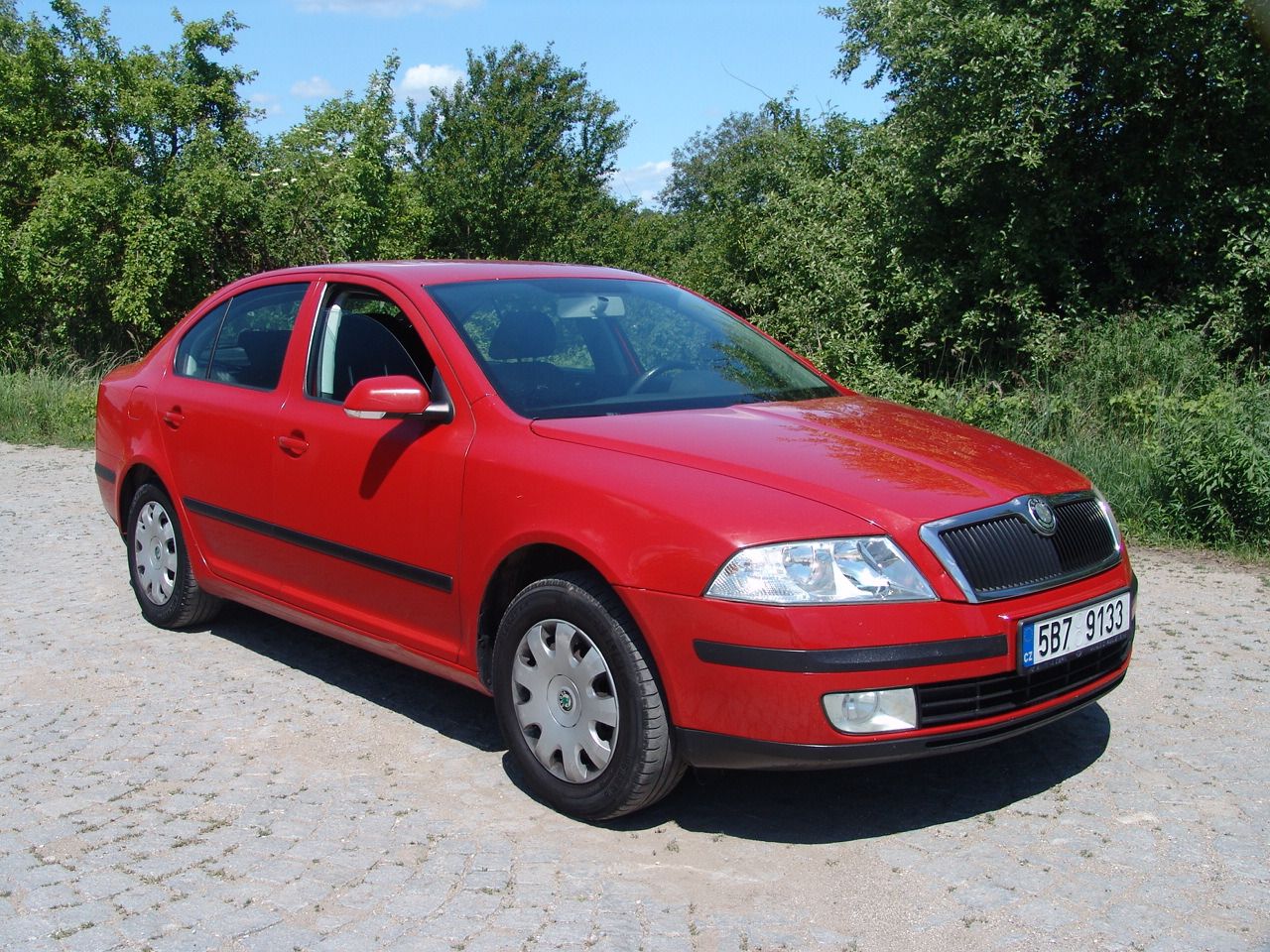 Škoda Octavia, Octavia II 1.6 MPi - fotka 2