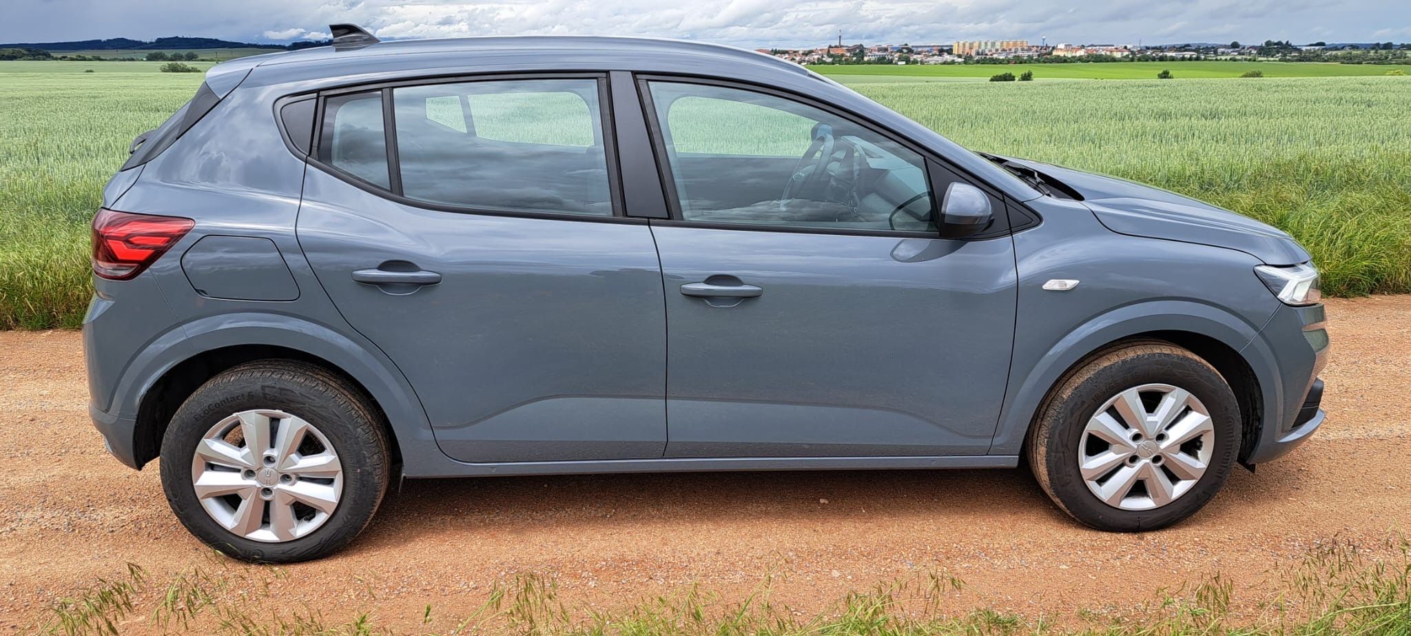 Dacia Sandero, Dacia Sandero 1.0i - fotka 4