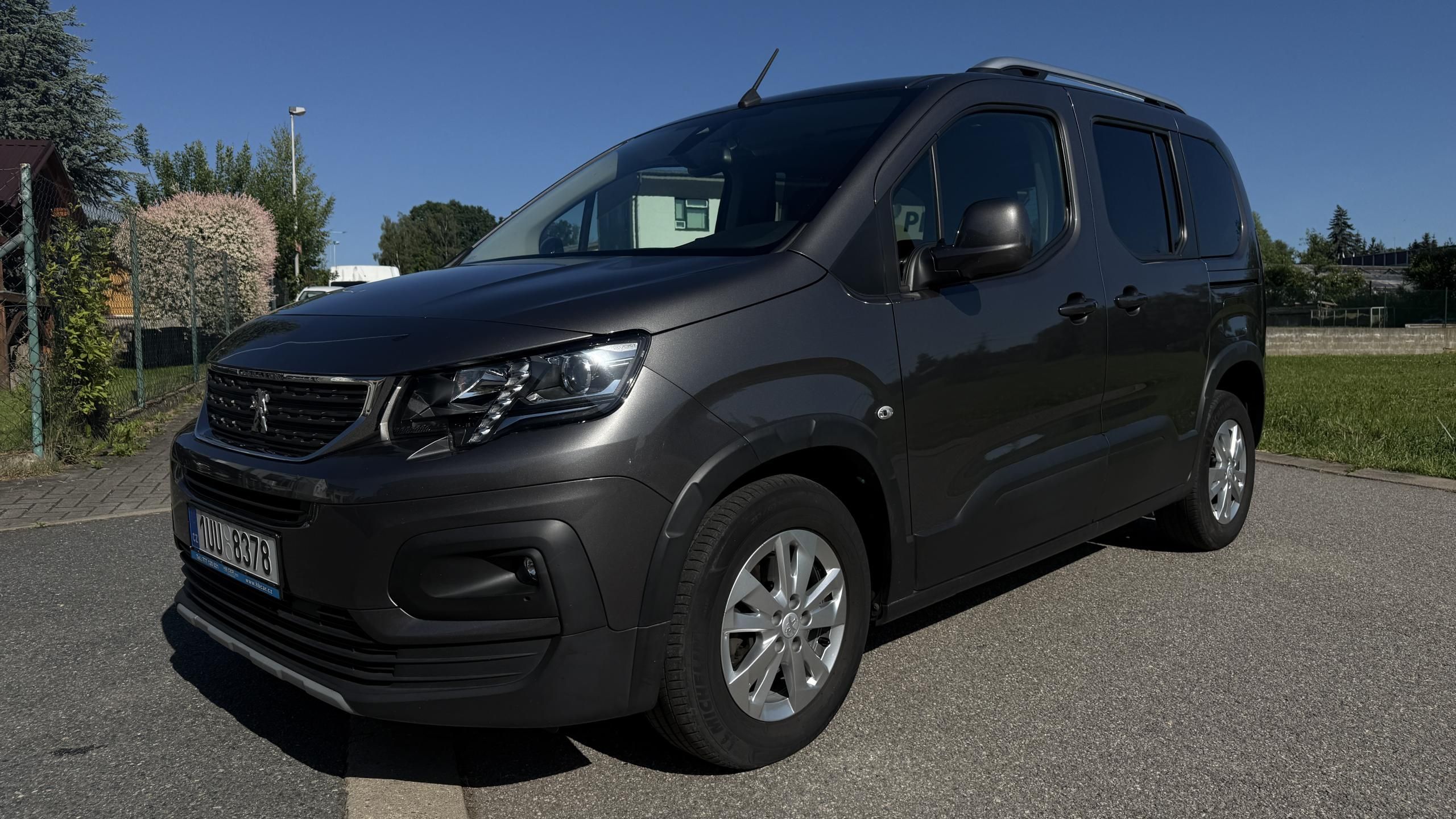 Peugeot Rifter, 1.2i 96KW AUTOMAT 7 MÍST 80 KM