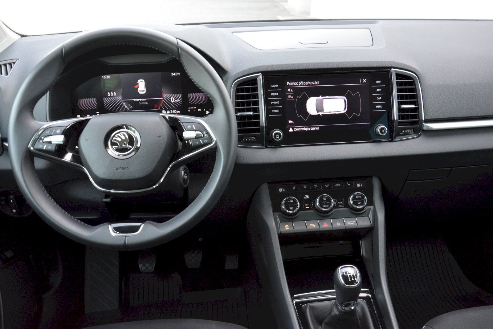 Škoda Karoq, 1.5 TSI 110 kW Ambition PLUS - fotka 5