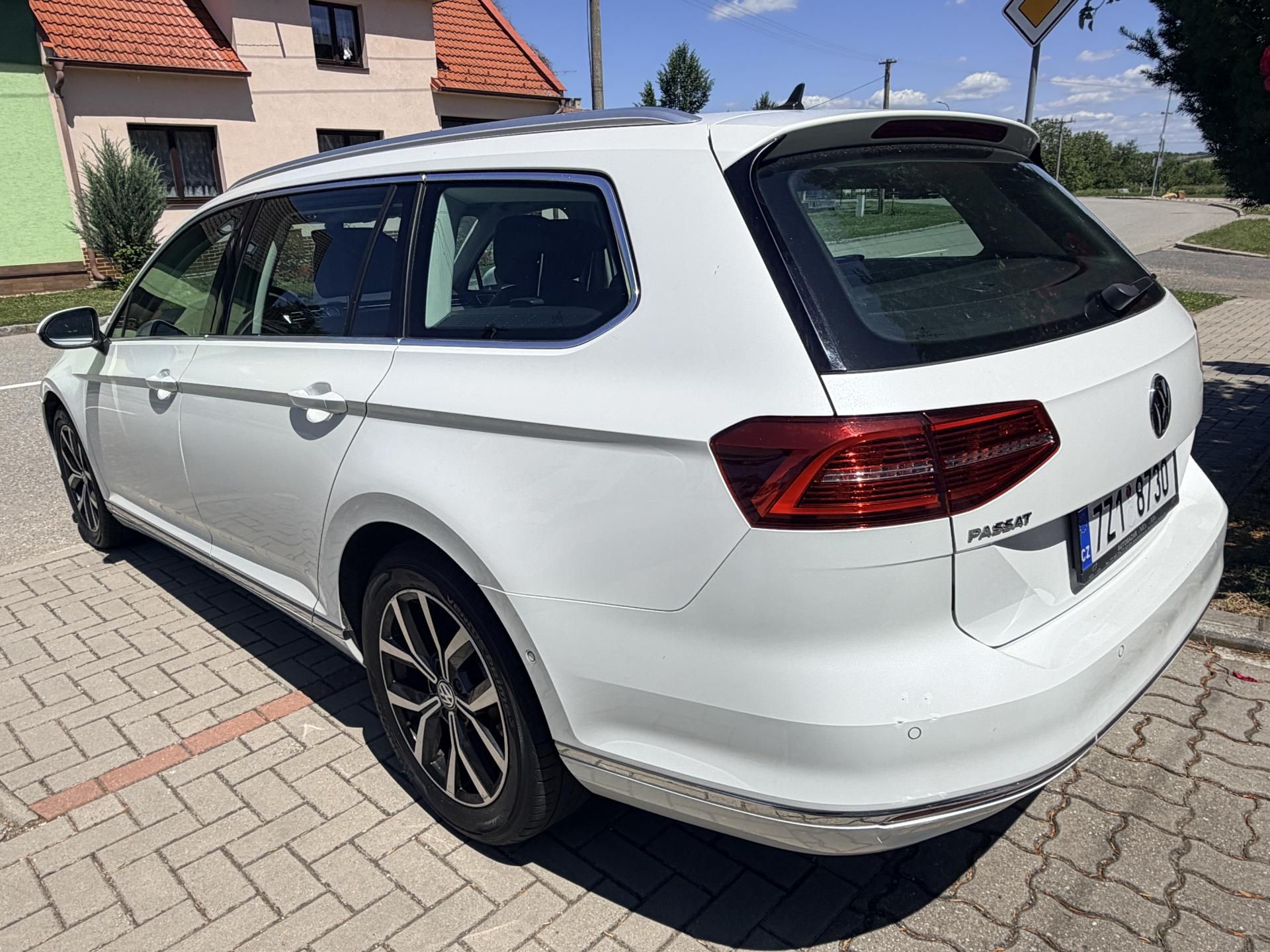 Volkswagen Passat, 2.0TDI 110KW HIGHLINE DSG LED - fotka 3