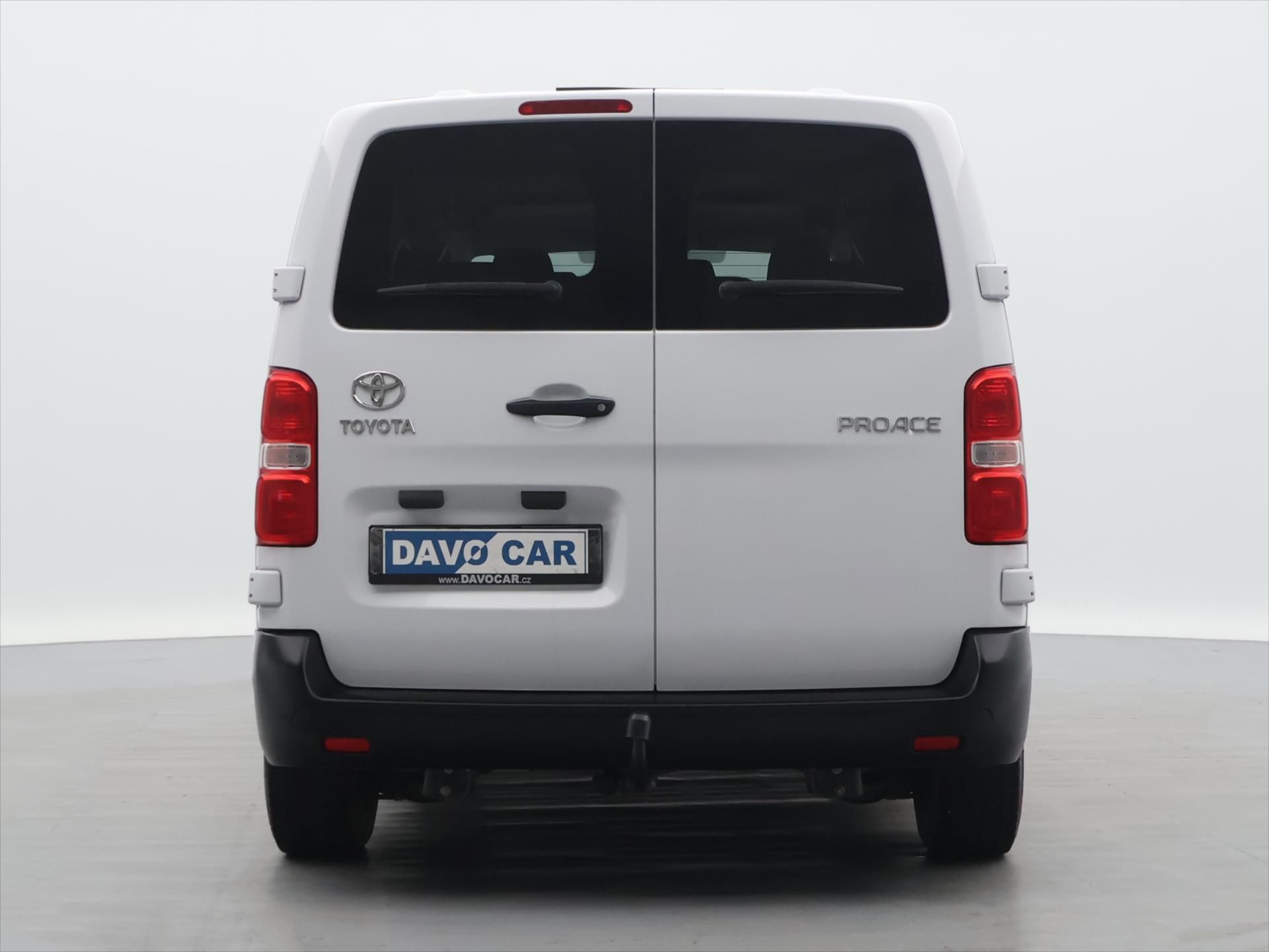 Toyota Proace, 2,0 D-4D 106kW Shuttle CZ DPH - fotka 6