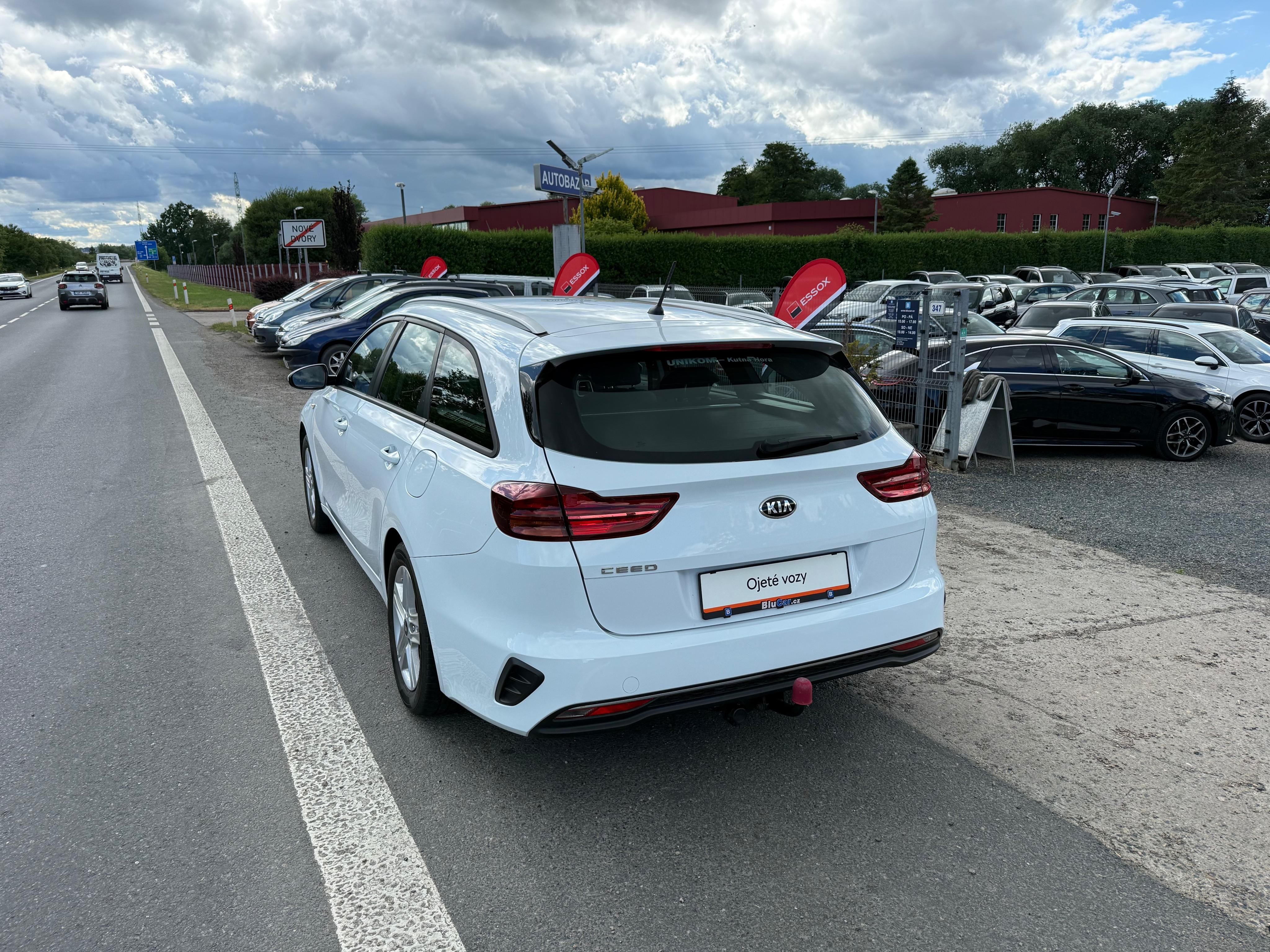 Kia Cee´d, 1.4CVVT 73kw ČR 1.maj Tažné - fotka 6