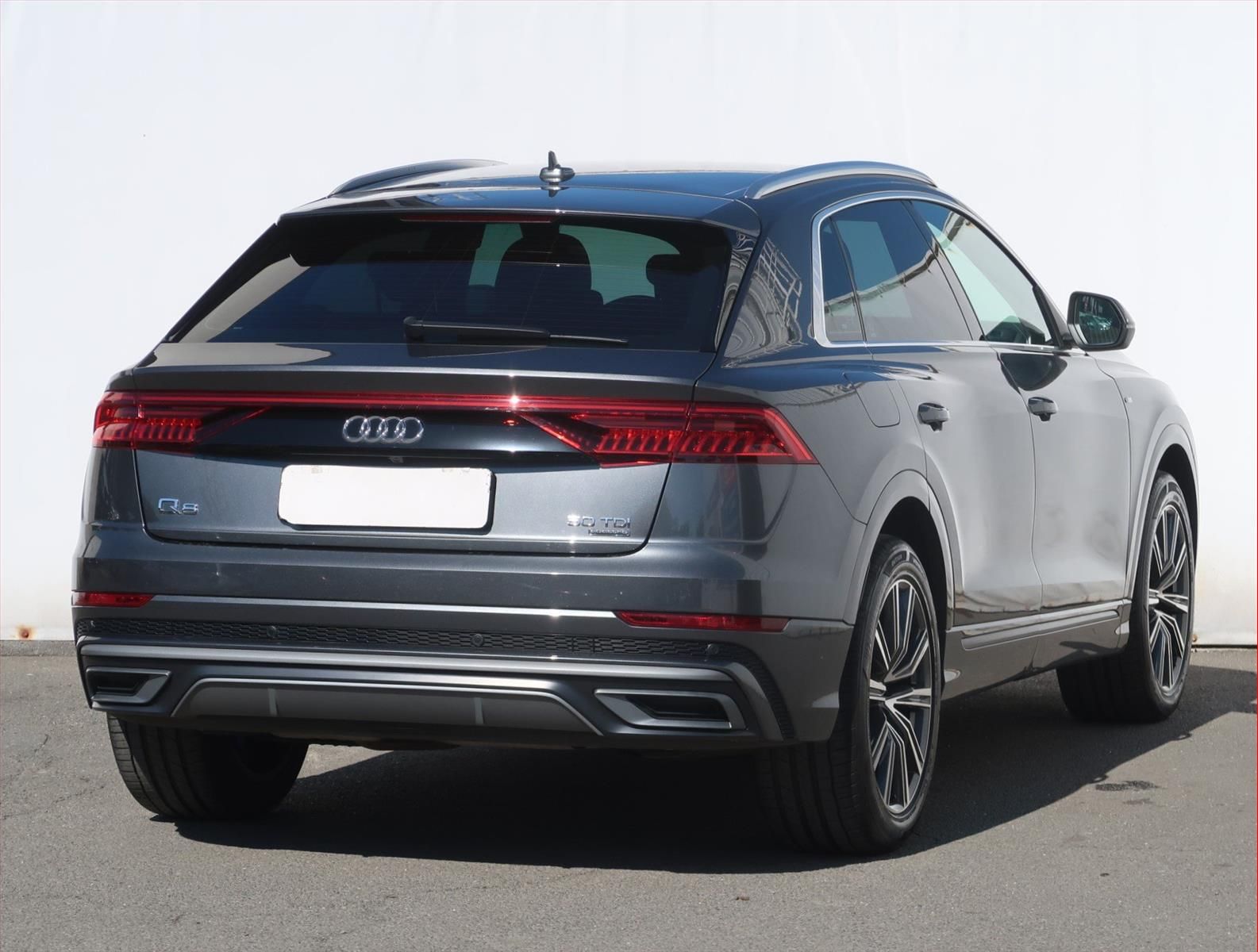 Audi Q8, 50 TDI, S-Line - fotka 5