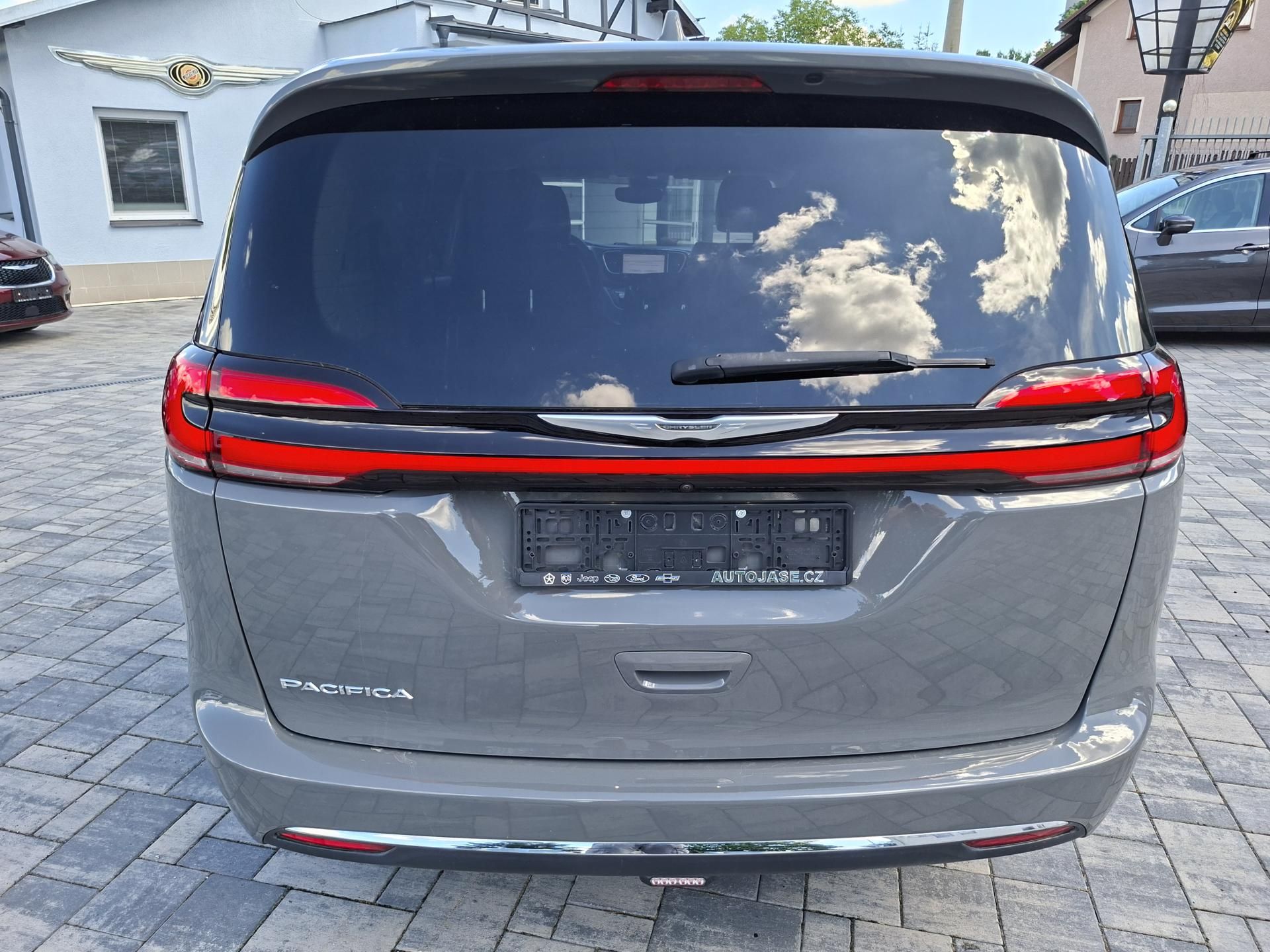 Chrysler Pacifica, 3,6L V6, 7míst, kůže, servis - fotka 6