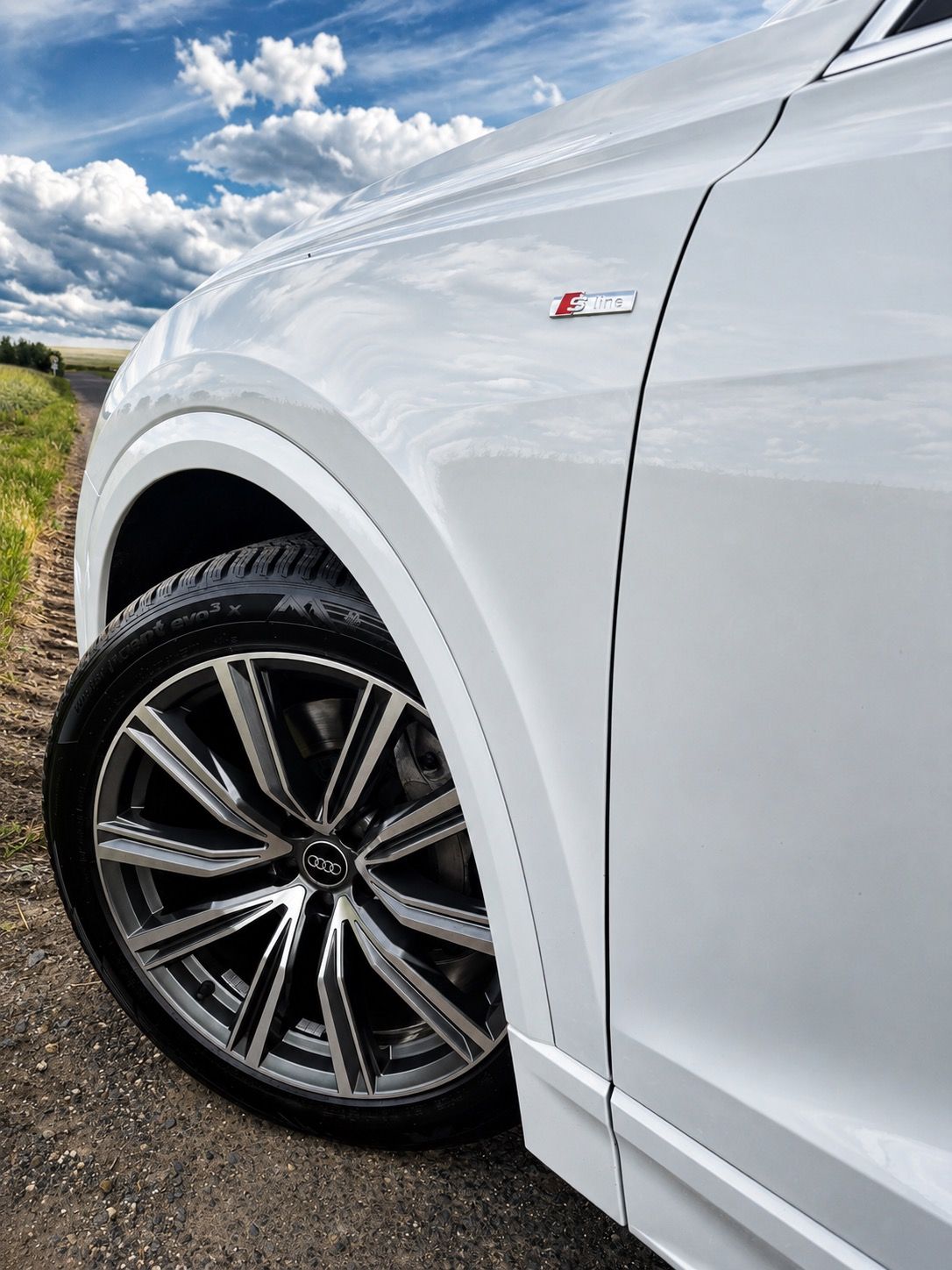 Audi Q8, 50 TDI 210 kW S-line NEZ.TOP - fotka 3