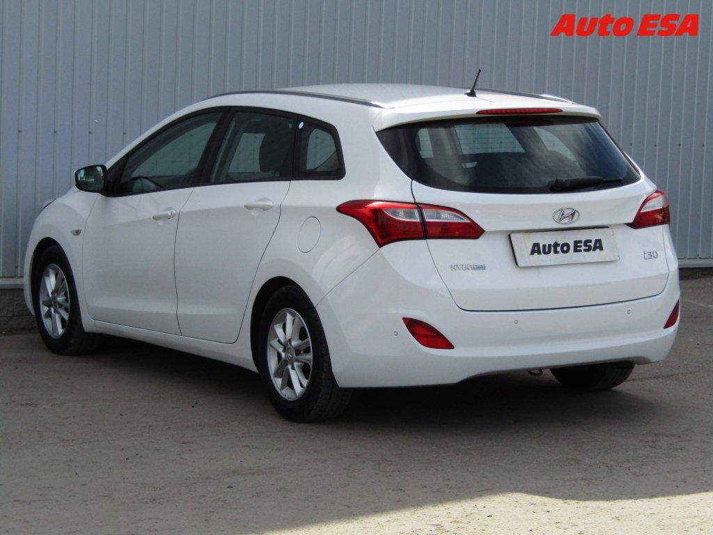 Hyundai i30, 1.6 GDi,ČR - fotka 6