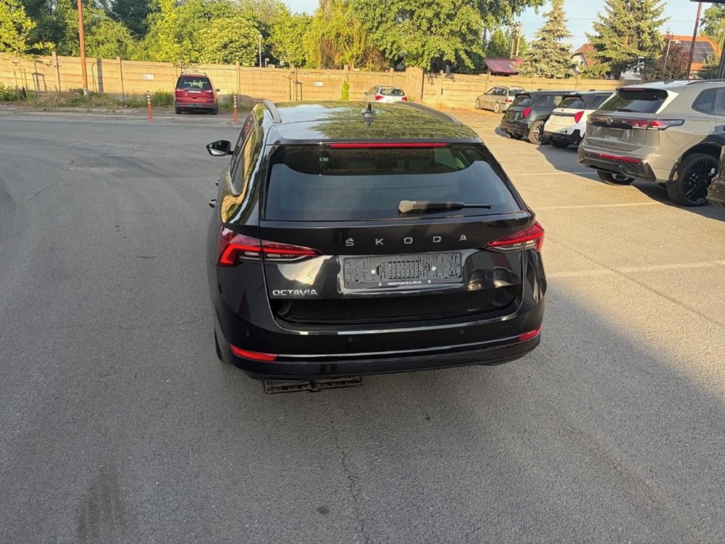 Škoda Octavia, 1.0 TSI Business Edition - fotka 5