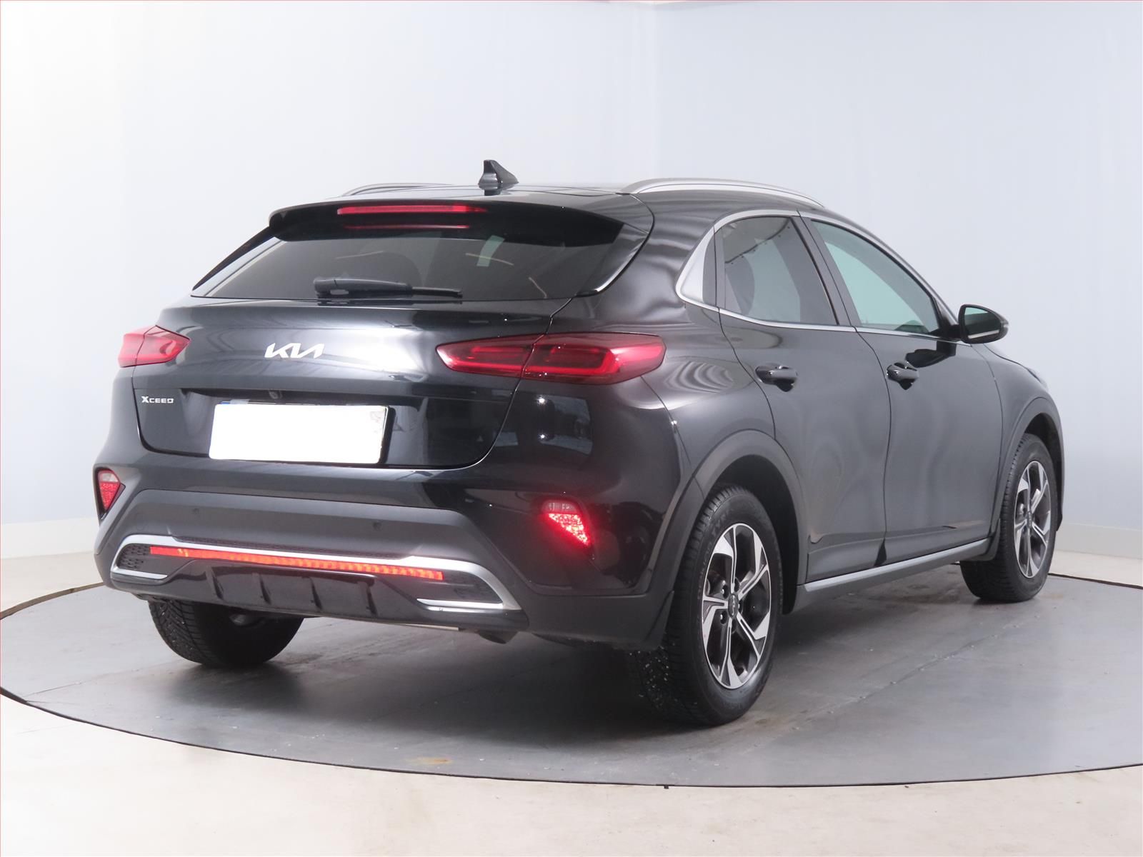 Kia XCee´d, 1.5 T-GDI, Exclusive, ČR,1.maj - fotka 5