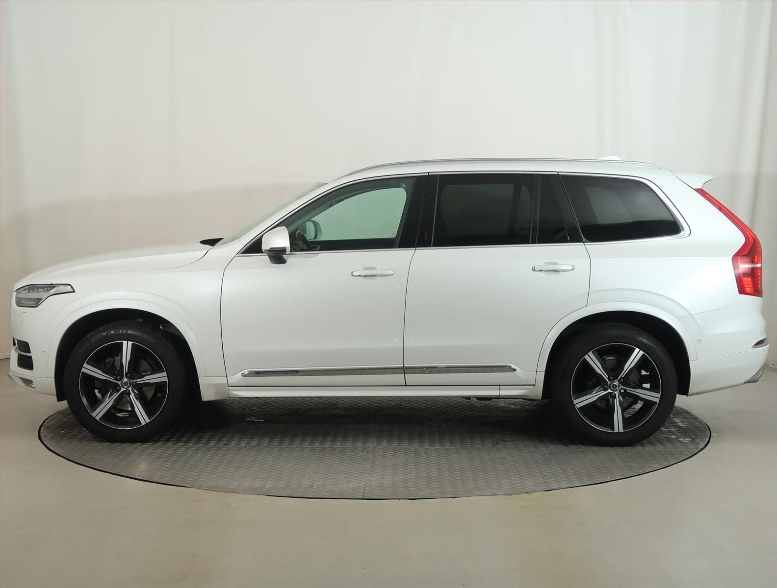 Volvo XC90, D5 AWD, 4X4, Automat - fotka 3