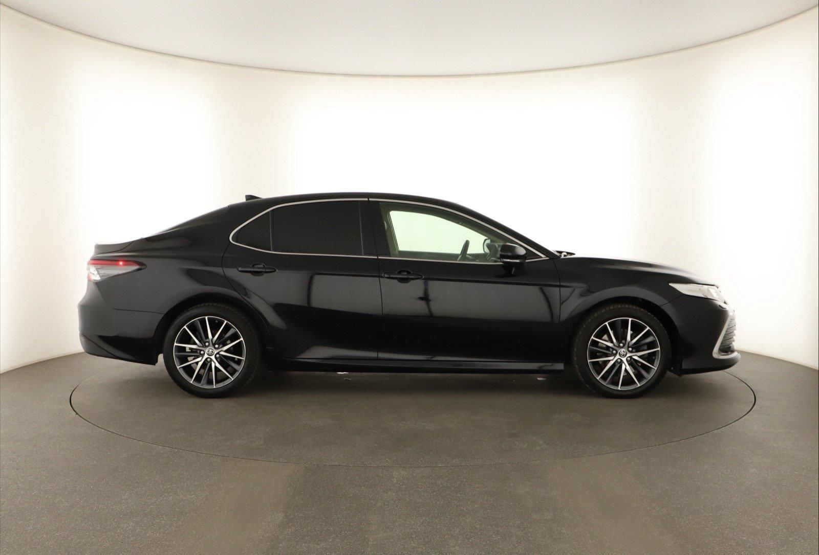 Toyota Camry, 2.5 Hybrid, Automat - fotka 6