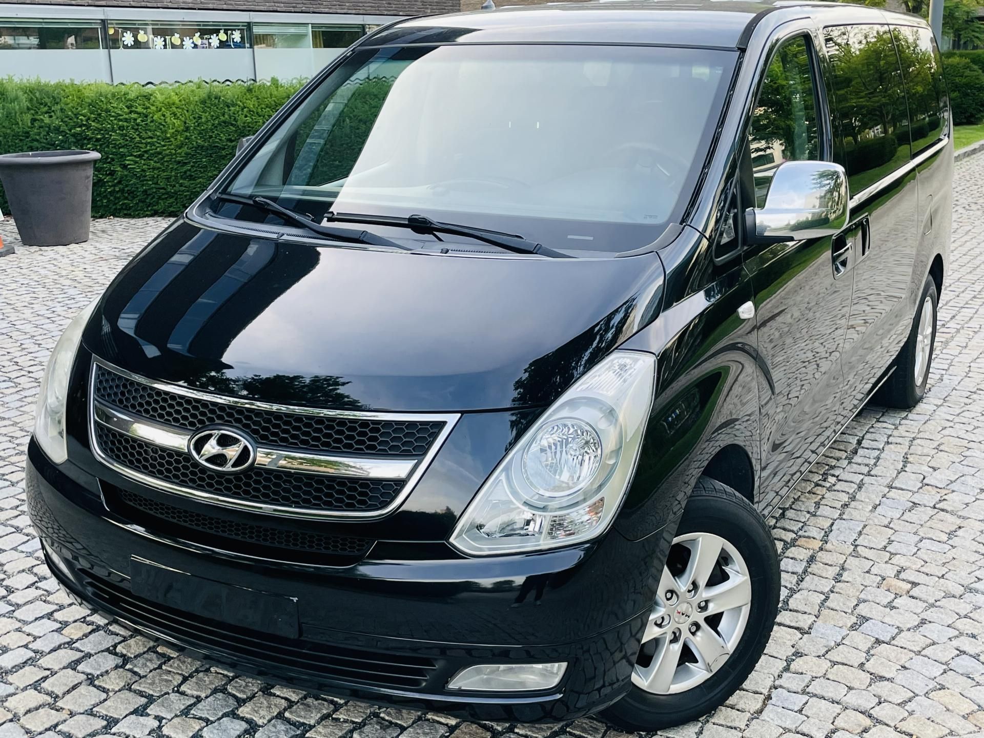 Hyundai H 1, 2.5 CRDi 125KW MANUÁL 8-MÍST
