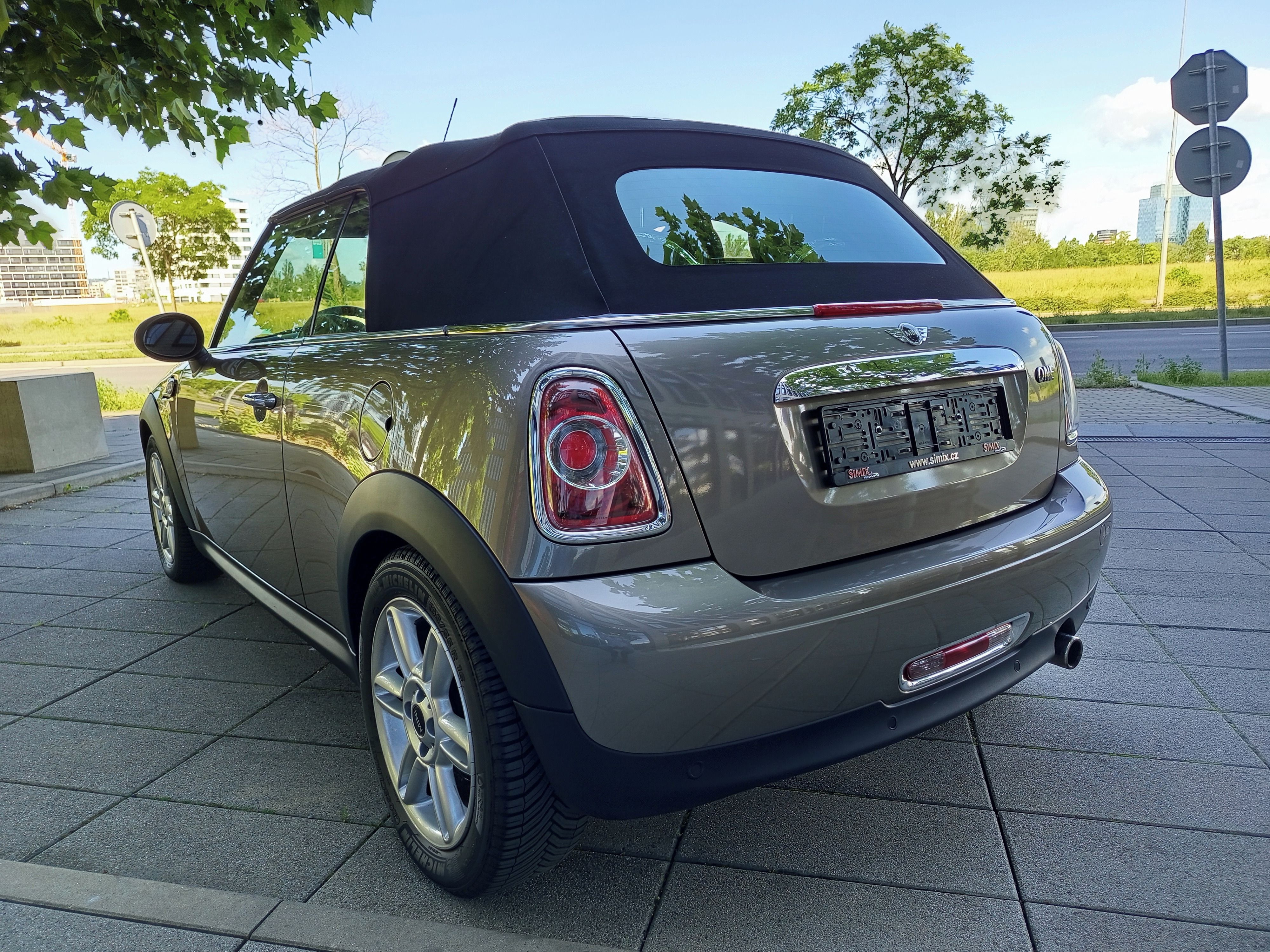 Mini One, Cabrio, navi, chili II, wired - fotka 6