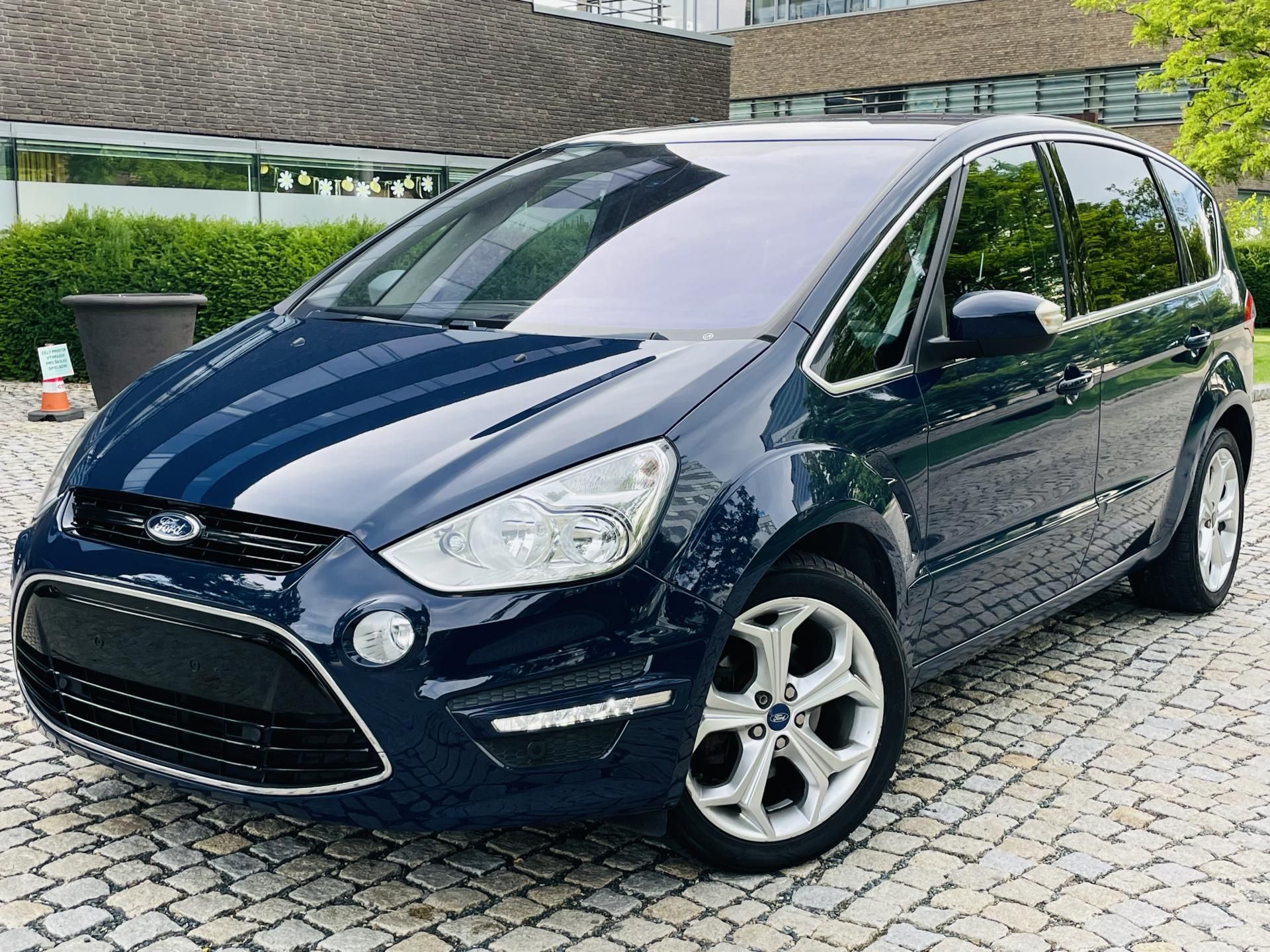 Ford S-MAX, 2.0TDCi MANUÁL SENZORY VÝHŘEV - fotka 2