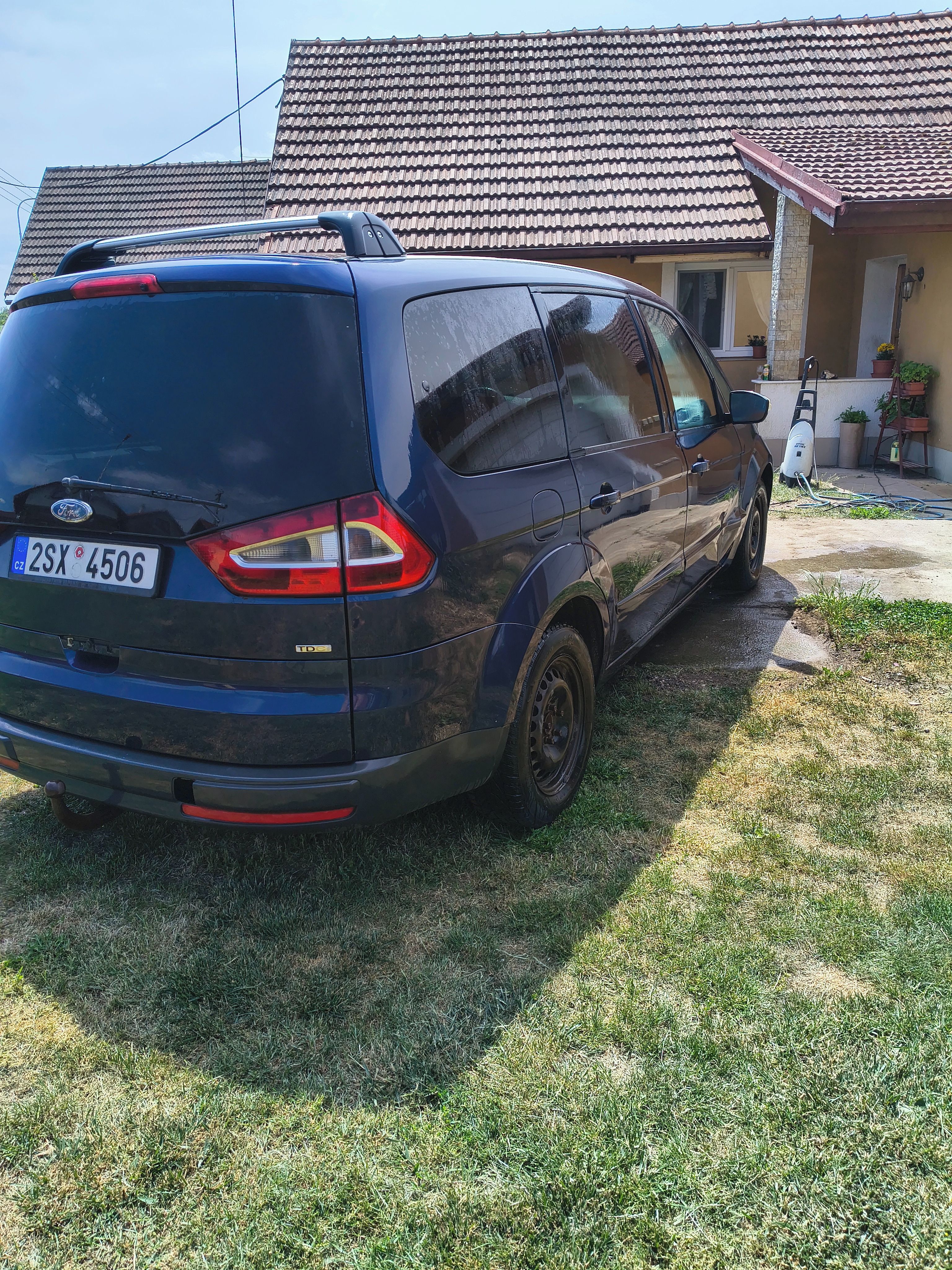 Ford Galaxy - fotka 3