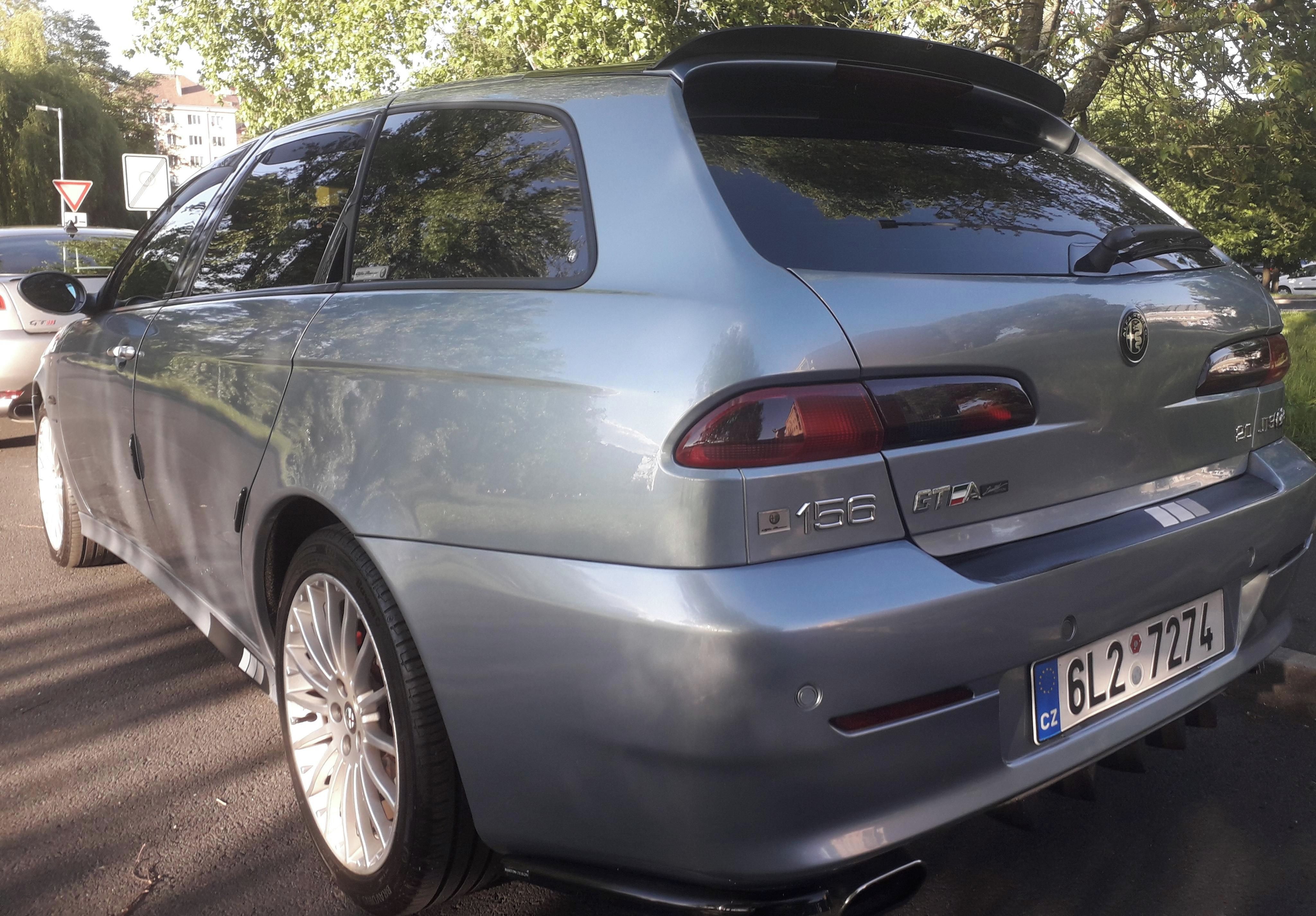 Alfa Romeo 156, 2.0 JTS sportwagon GTA Berlina - fotka 6