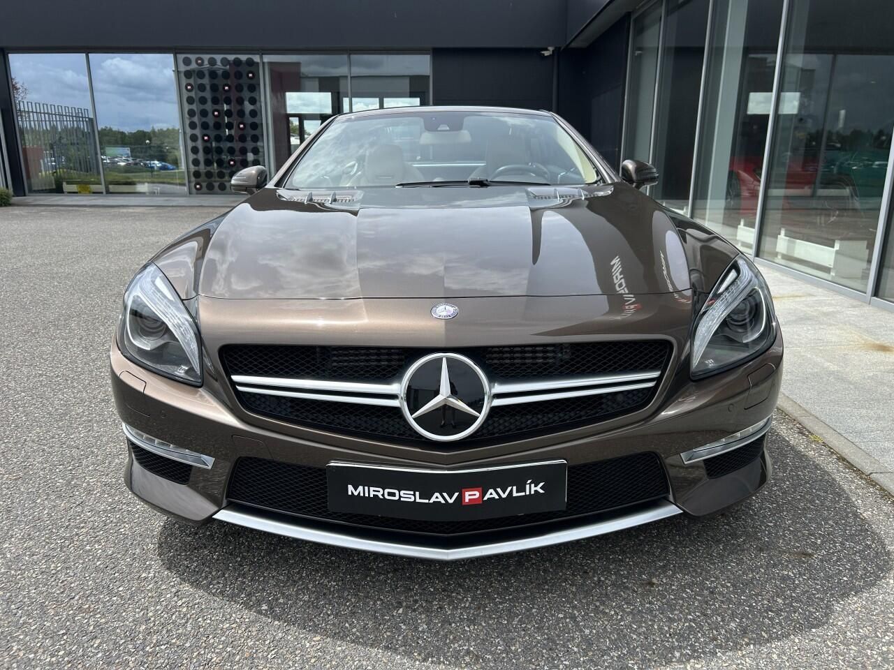 Mercedes-Benz SL, 63 AMG Roadster - fotka 2