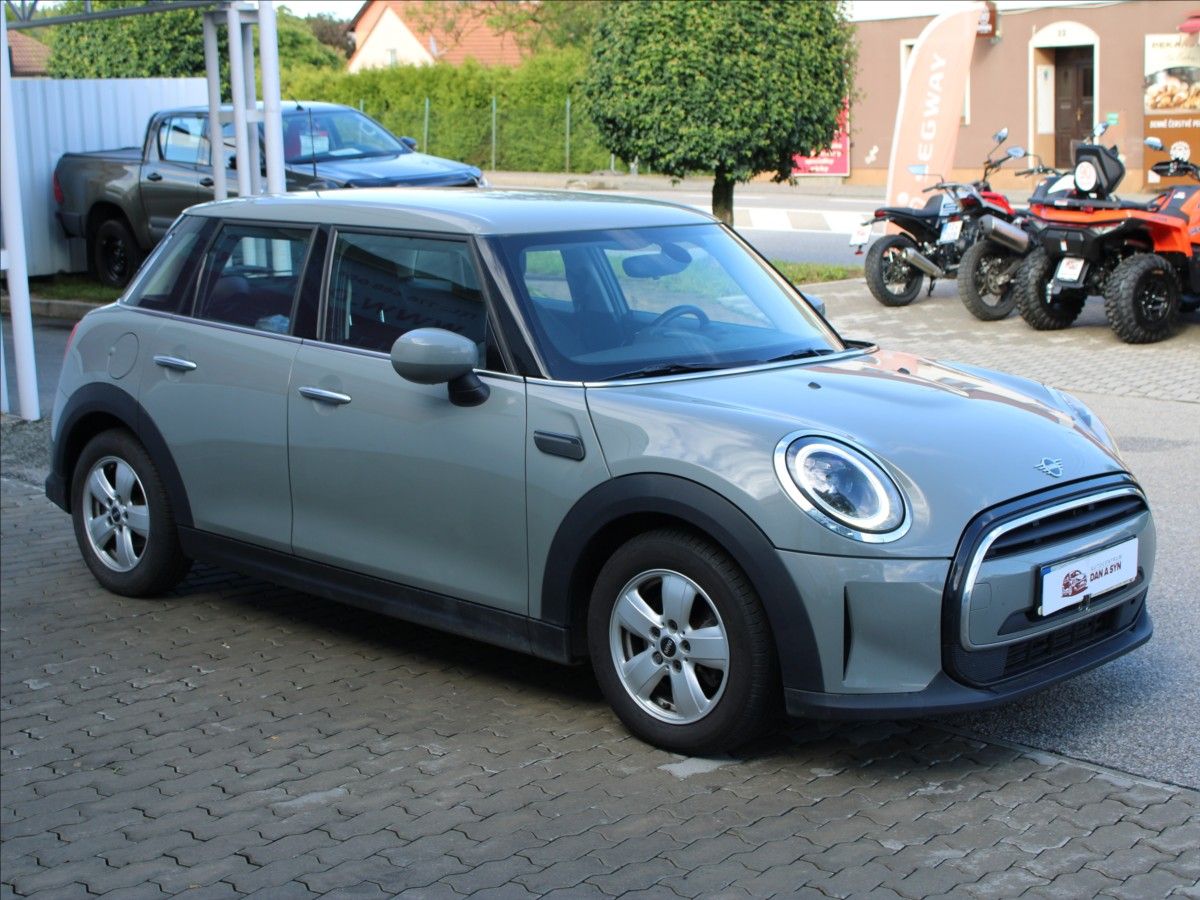 Mini Cooper, 1,5 1.majitel CZ - fotka 2