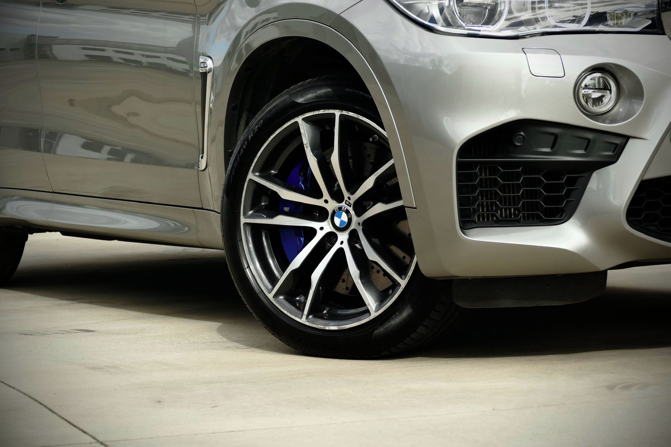 BMW X6, X6 M - ČR, 1.maj., servis BMW - fotka 3