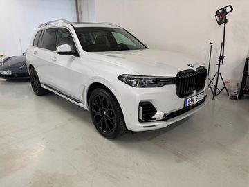 xDrive60i 4.4 V8 TwinTurbo