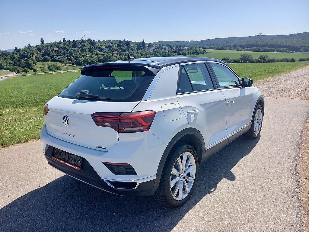 Volkswagen T-Roc, 2,0Tdi 110kw+Dsg+4x4+DPH!! - fotka 4