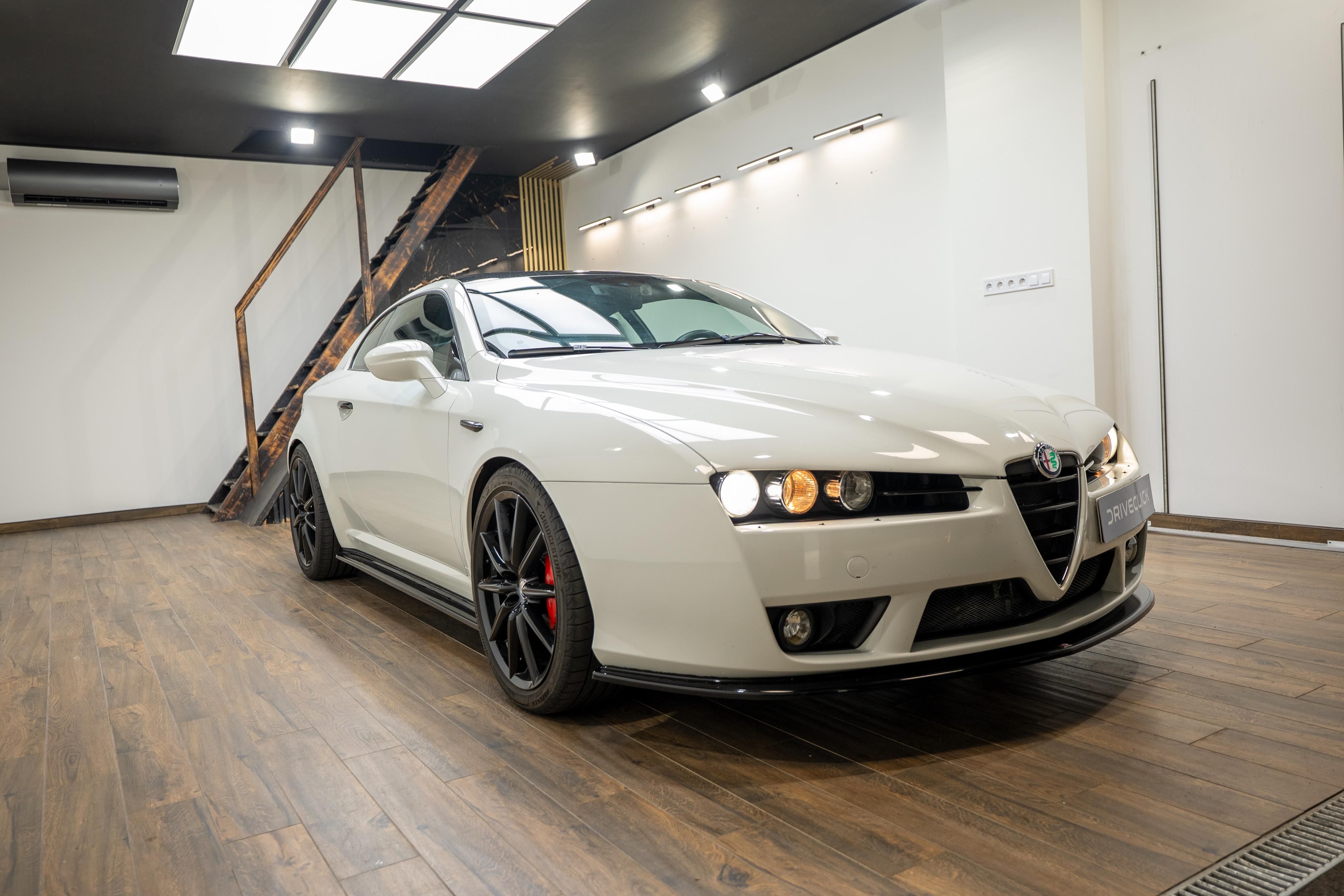 Alfa Romeo Brera, SkyView 2.4 JTDm 154 kW - fotka 3