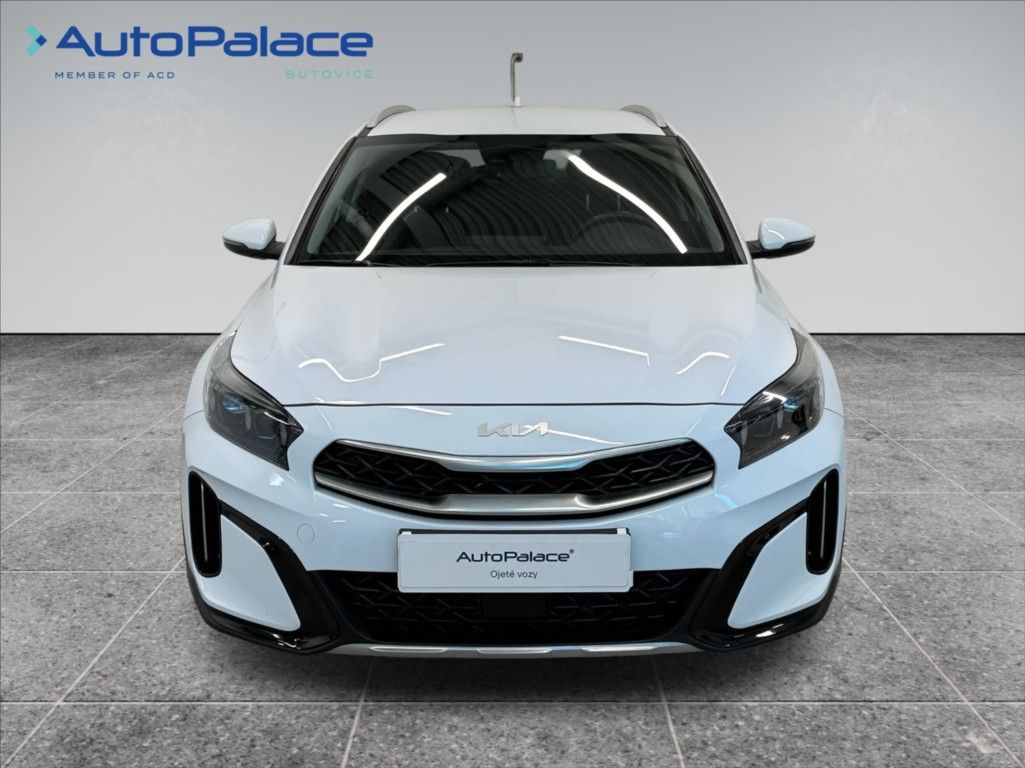 Kia XCee´d, 1,5 T-GDI ZÁRUKA MHEV AT TOP - fotka 2