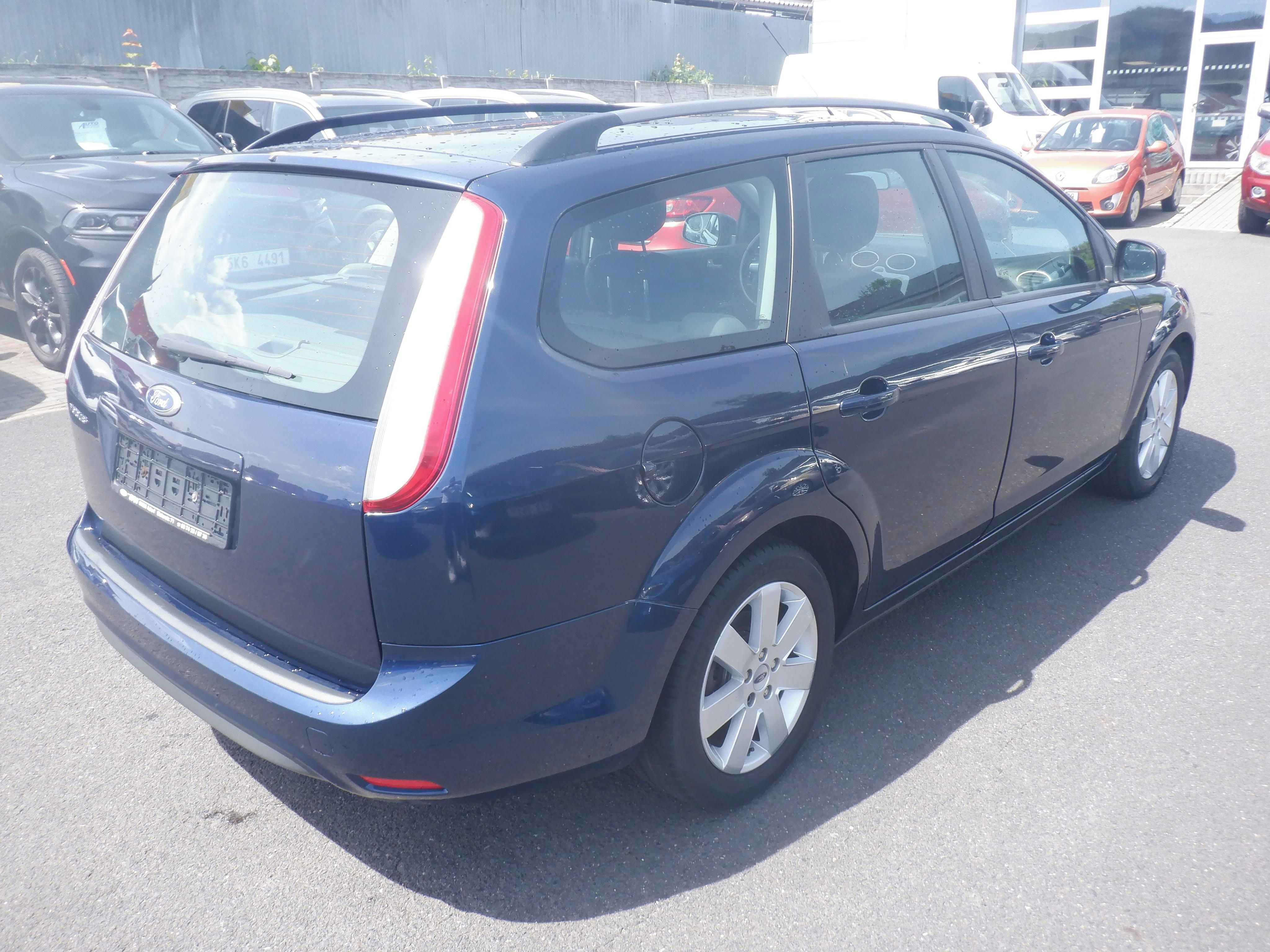 Ford Focus, 1.6i 74kW - fotka 5