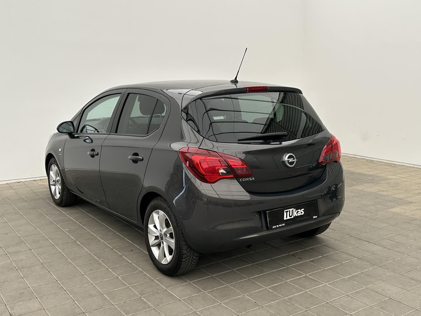 Opel Corsa, 1.4i 51kW Enjoy - fotka 3